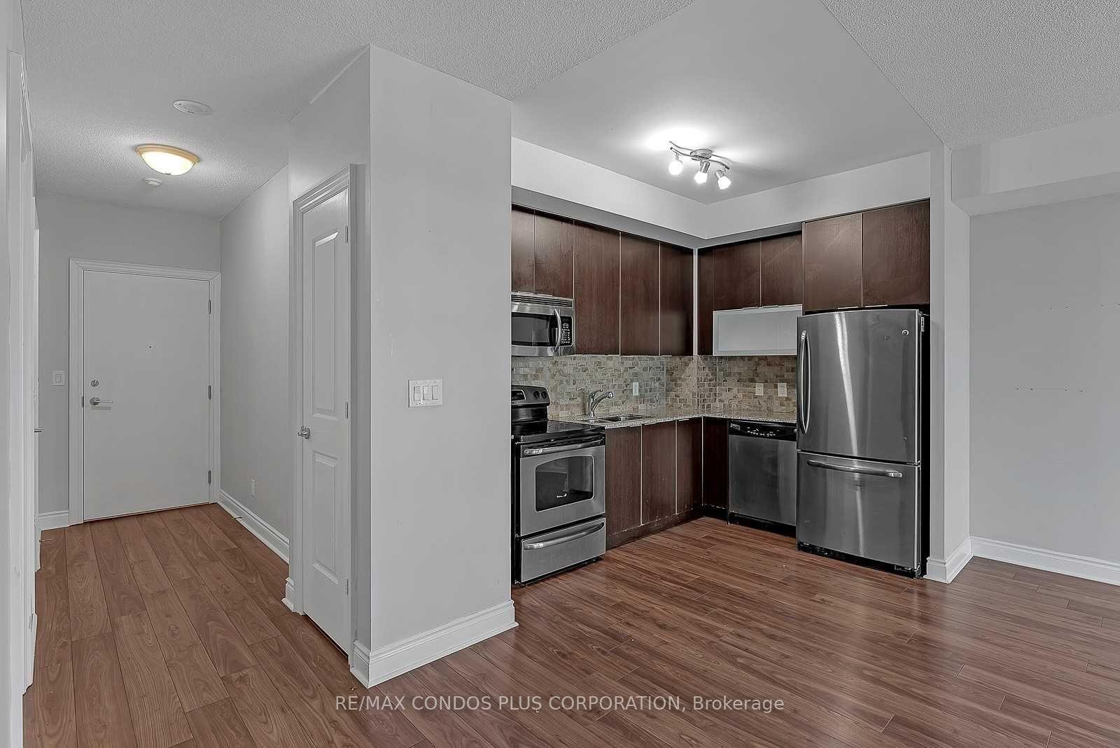Photo 7 of Unit 1906, 16 Brookers Lane, Etobicoke, Mimico — HOMEH