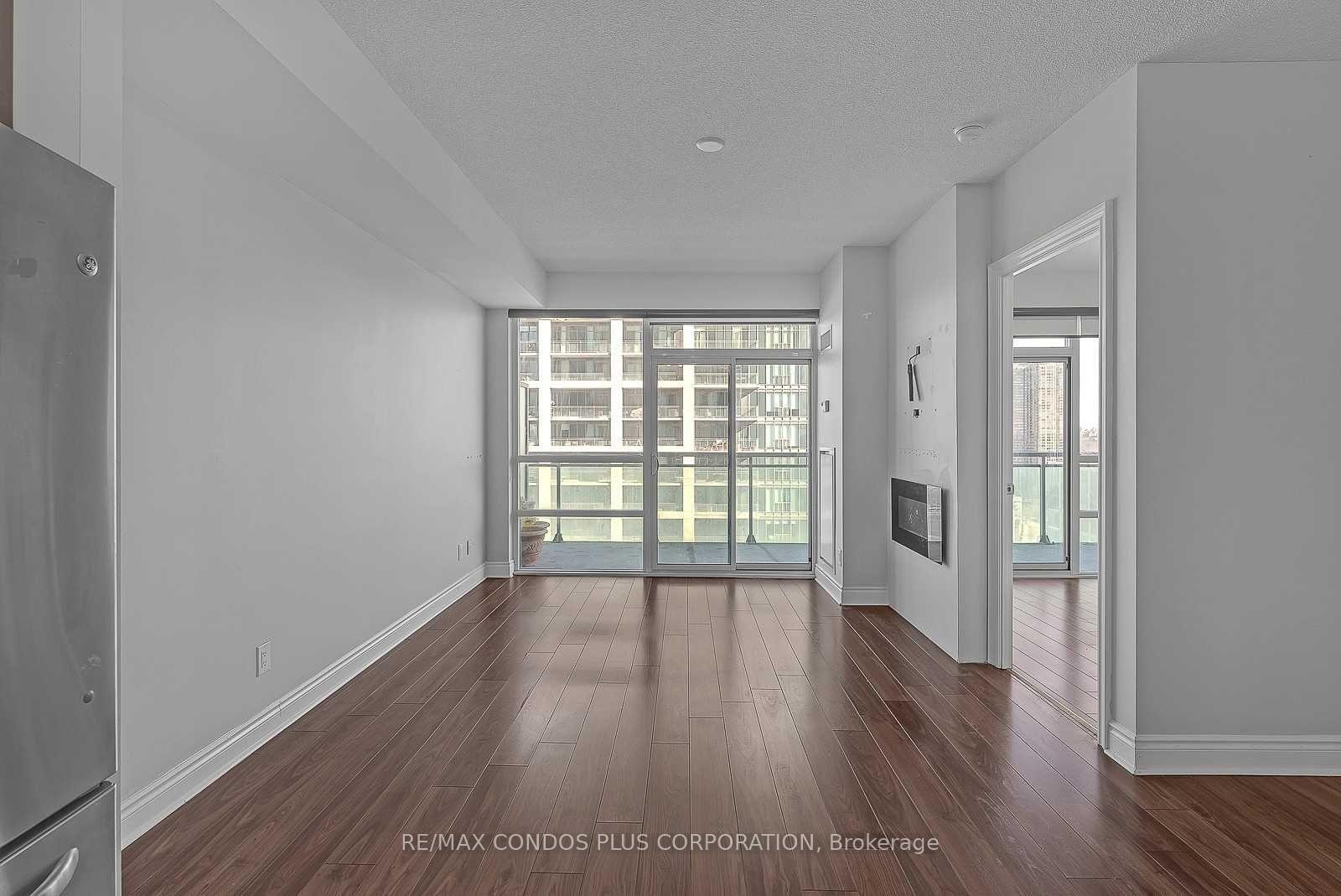 Photo 11 of Unit 1906, 16 Brookers Lane, Etobicoke, Mimico — HOMEH