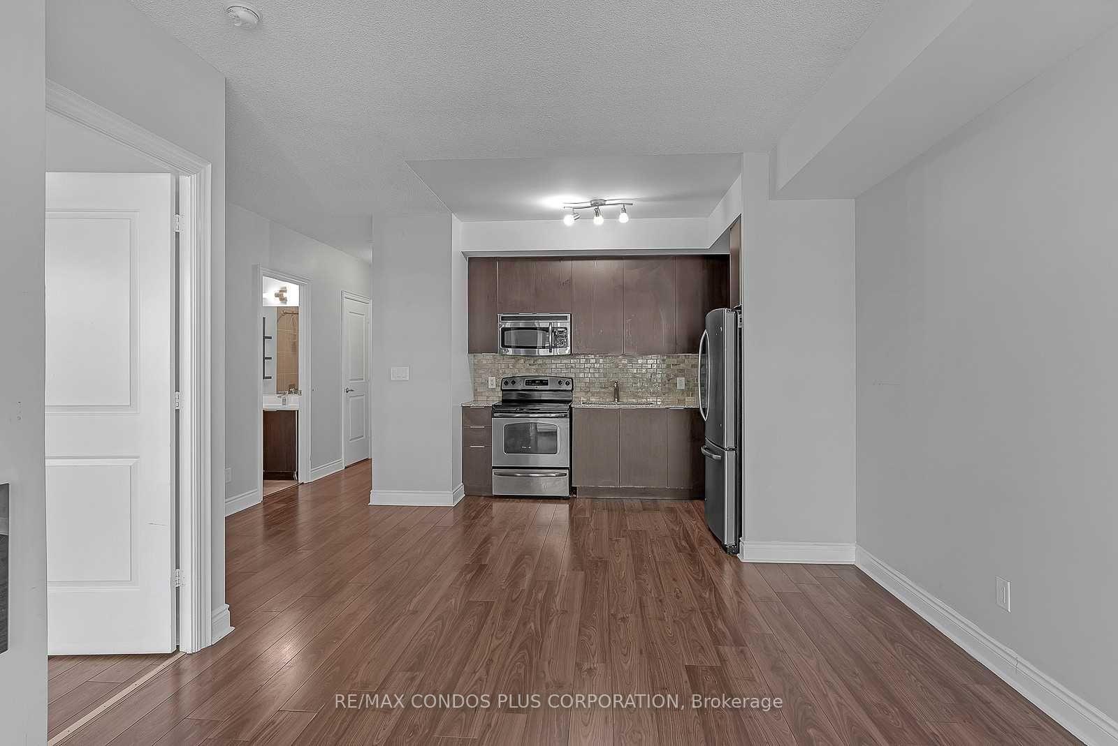 Photo 13 of Unit 1906, 16 Brookers Lane, Etobicoke, Mimico — HOMEH