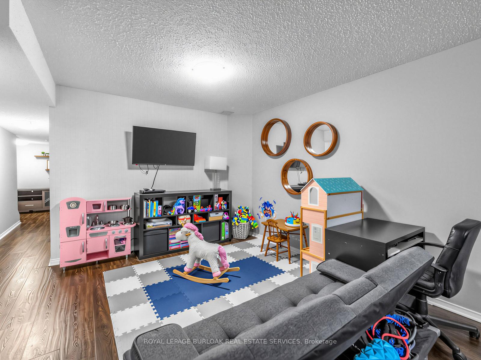 Photo 23 of Unit 65, 710 Spring Gardens Road, Burlington, Bayview — HOMEH