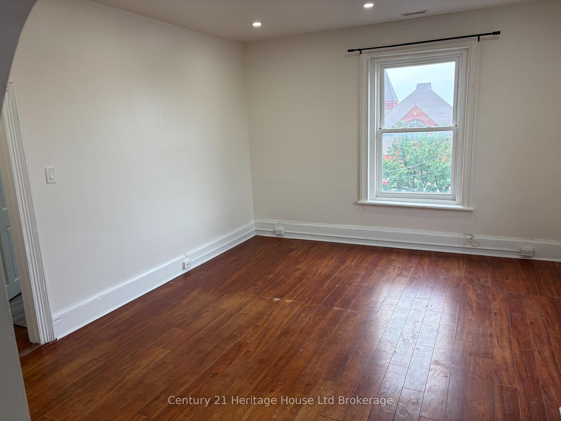 Photo 6 of Unit 2, 694 Dundas Street, Woodstock, Woodstock - South — HOMEH