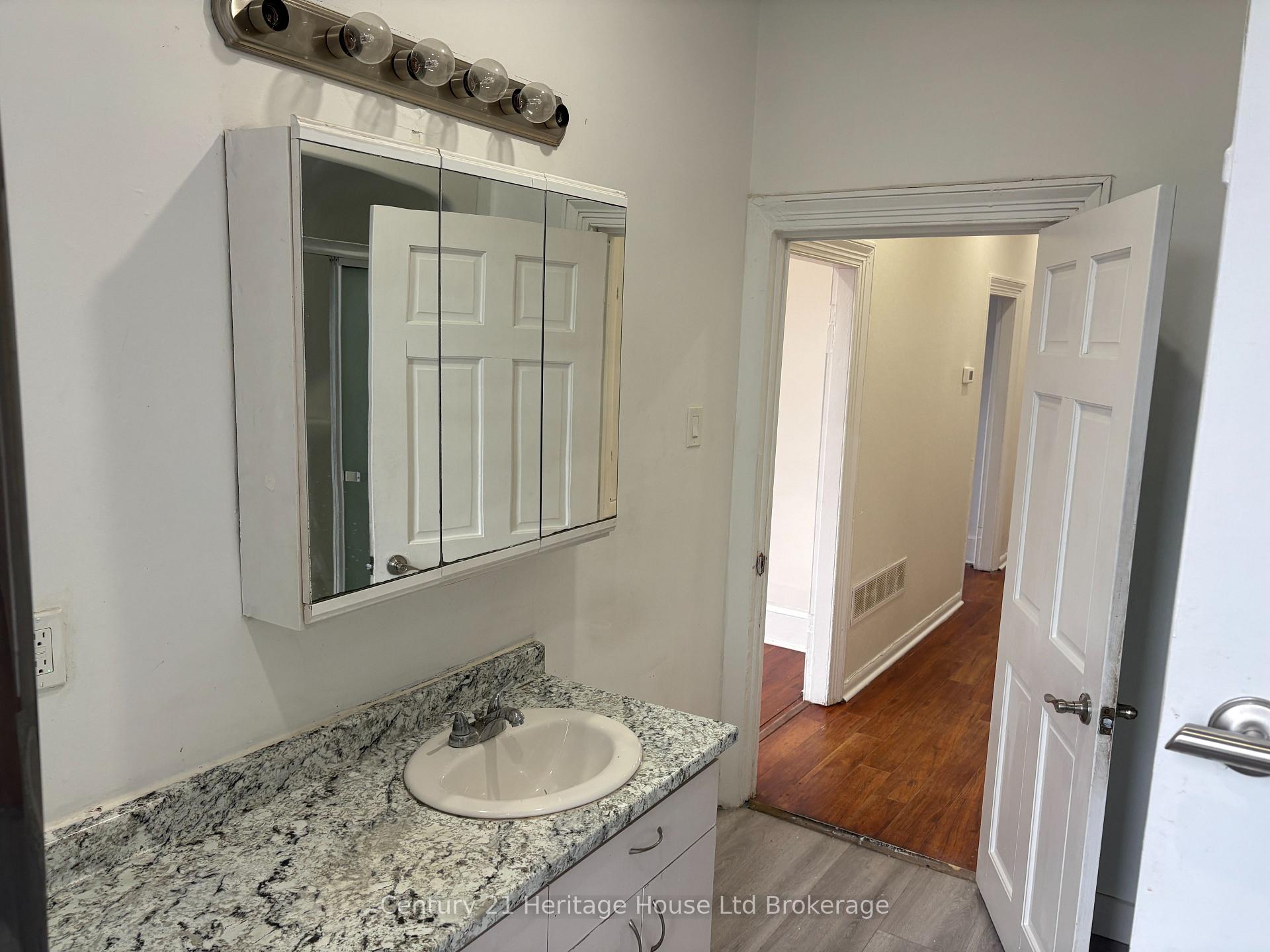 Photo 12 of Unit 2, 694 Dundas Street, Woodstock, Woodstock - South — HOMEH