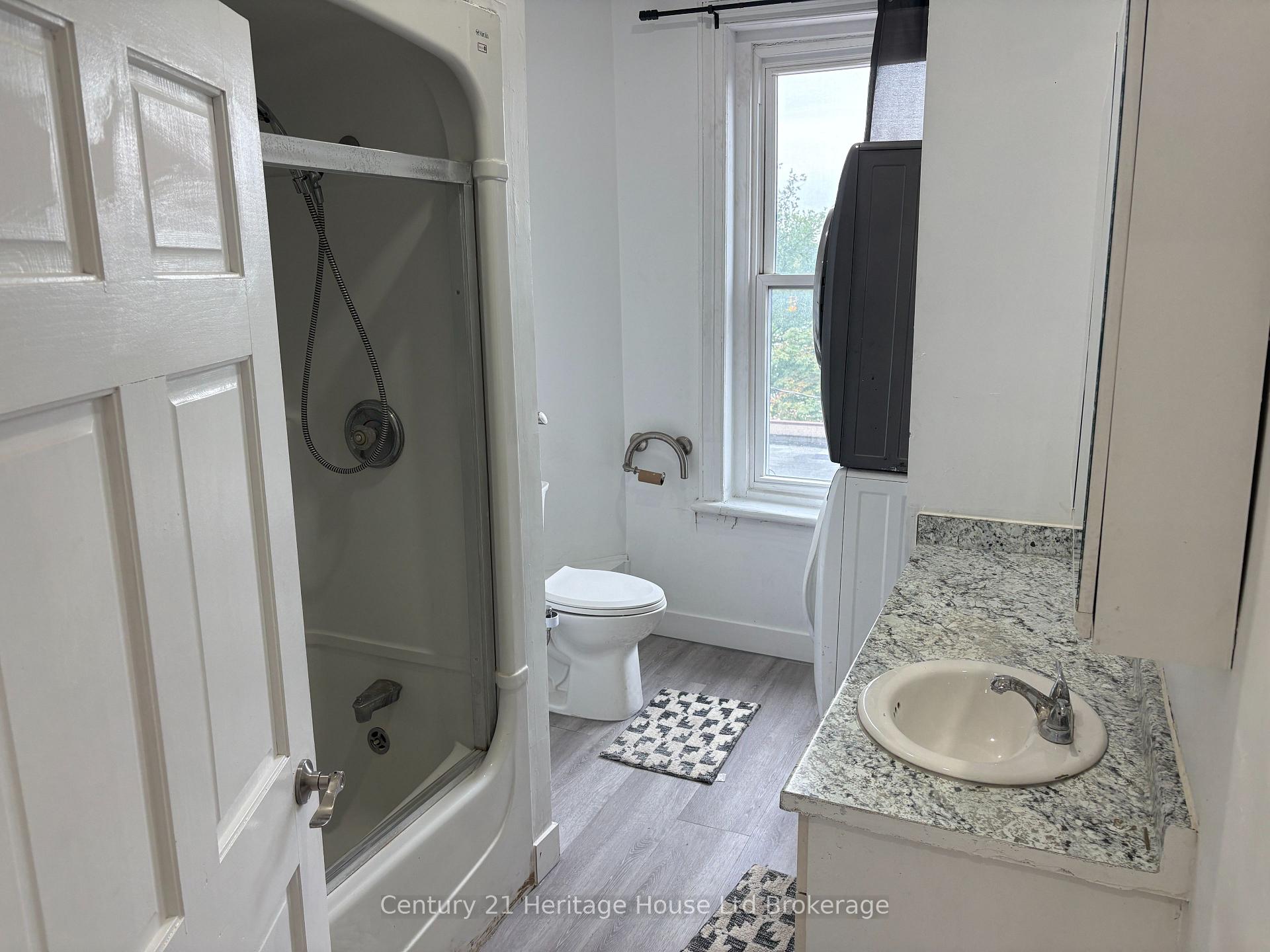 Photo 13 of Unit 2, 694 Dundas Street, Woodstock, Woodstock - South — HOMEH
