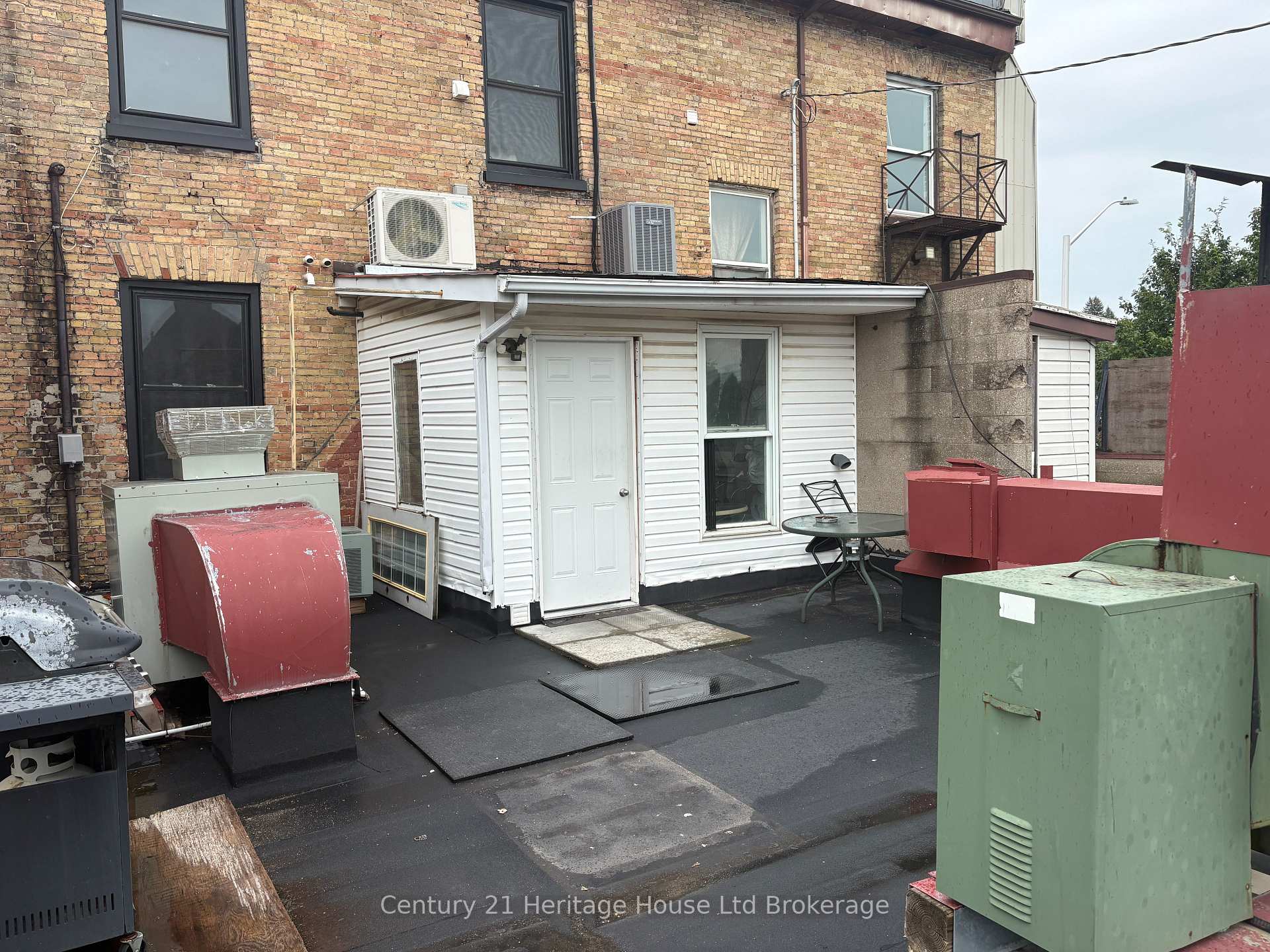 Photo 20 of Unit 2, 694 Dundas Street, Woodstock, Woodstock - South — HOMEH