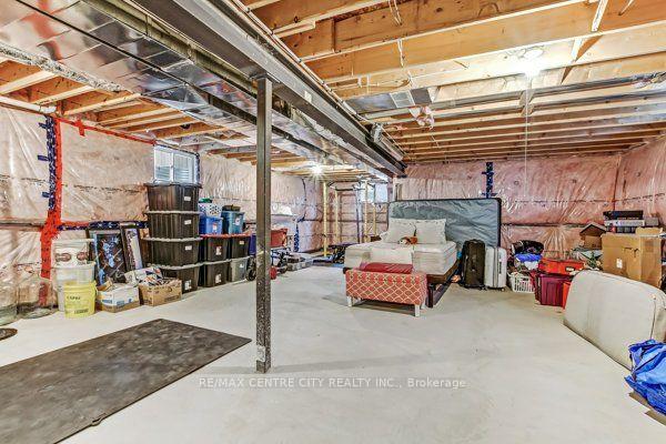Photo 15 of 1625 Valhalla Street, London, North E — HOMEH