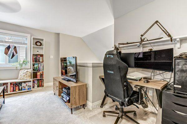 Photo 17 of 1625 Valhalla Street, London, North E — HOMEH