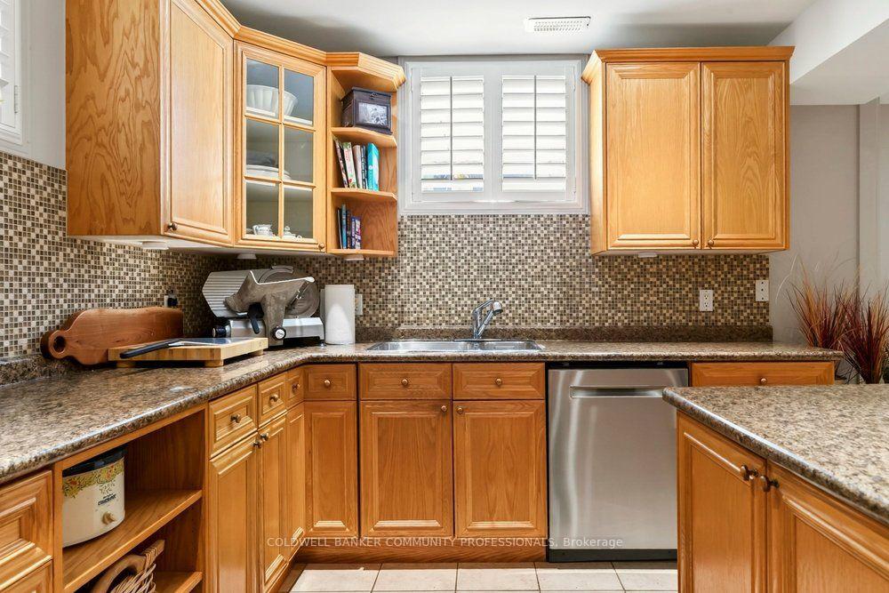 Photo 28 of 55 Chianti Crescent, Hamilton, Winona — HOMEH