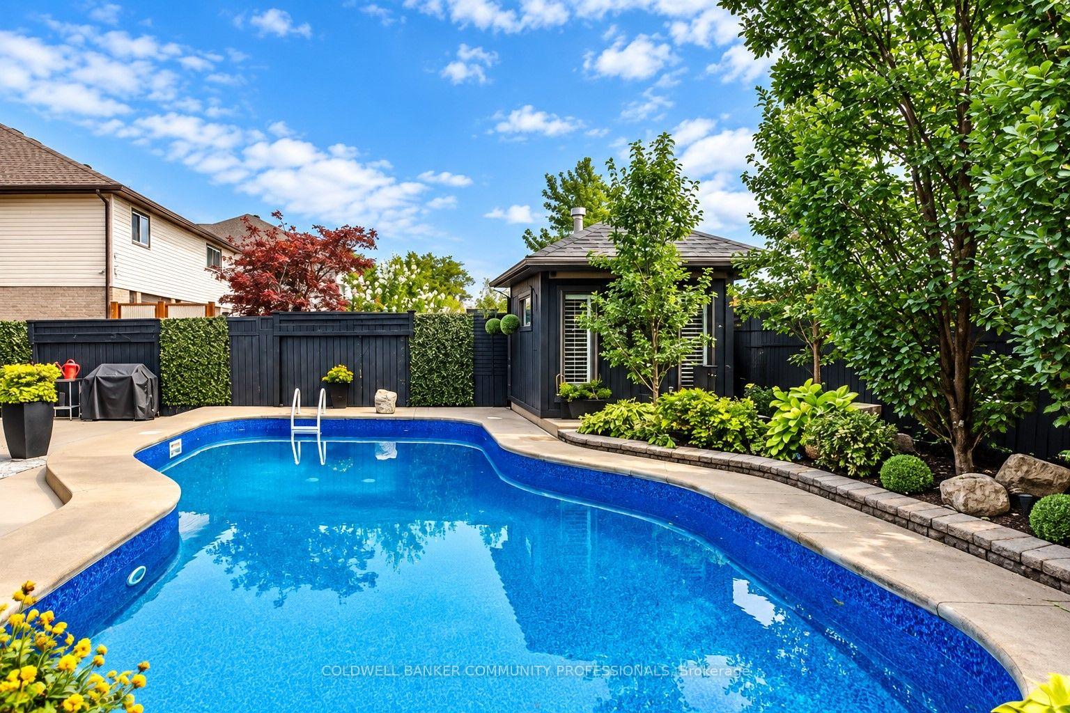 Photo 33 of 55 Chianti Crescent, Hamilton, Winona — HOMEH