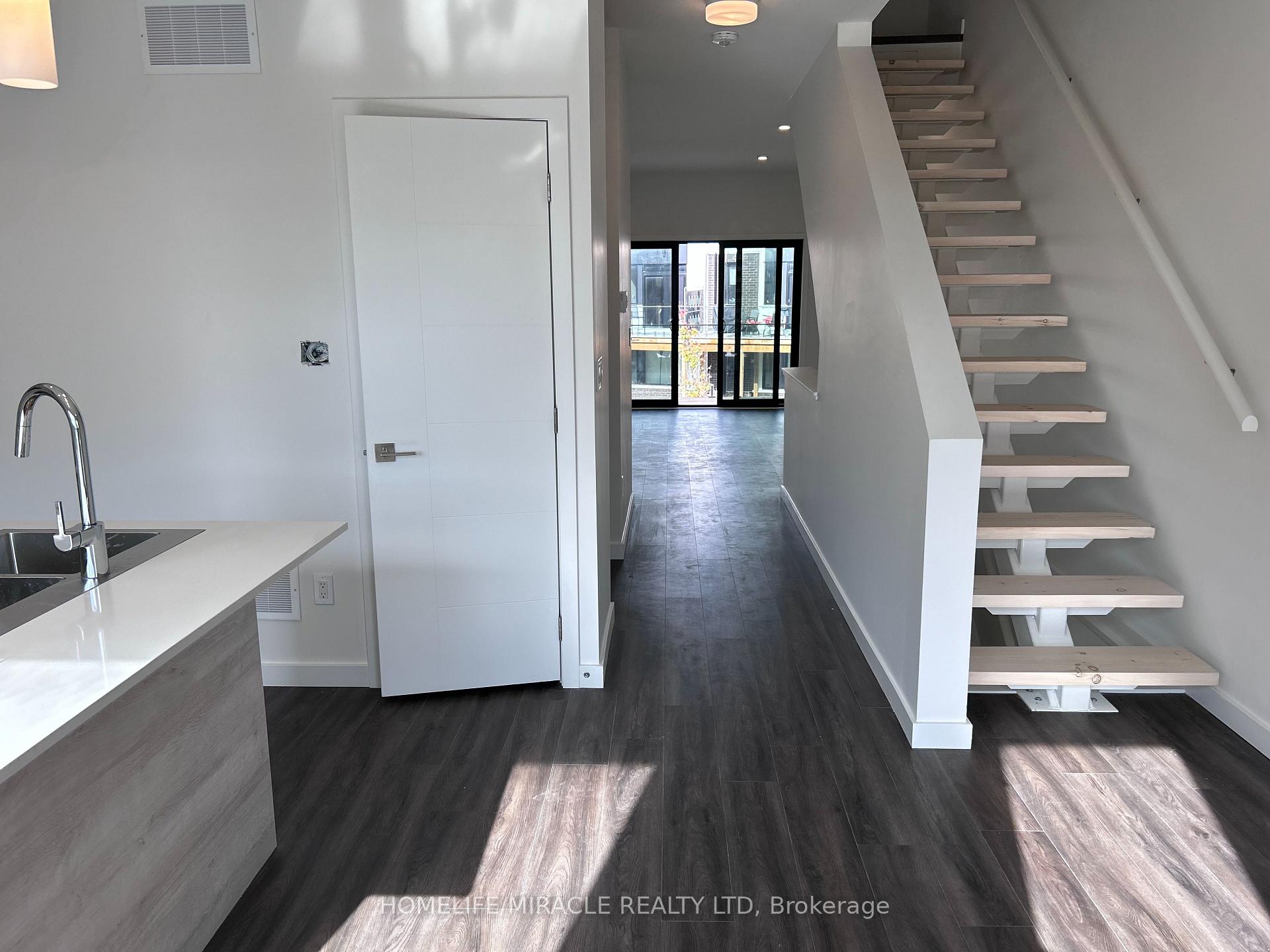 Photo 4 of 15 Rainwater Lane, Barrie, Holly — HOMEH