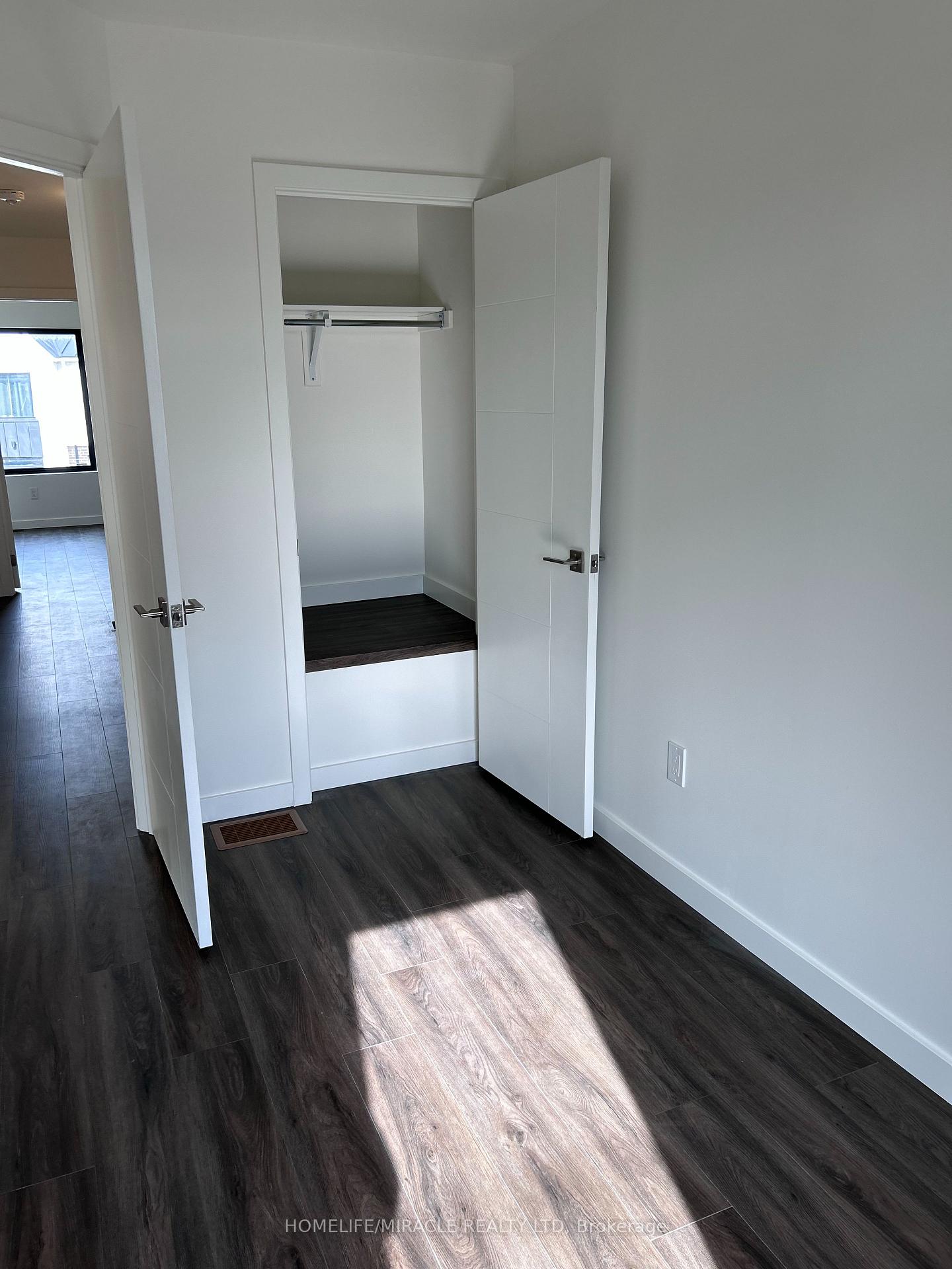 Photo 11 of 15 Rainwater Lane, Barrie, Holly — HOMEH