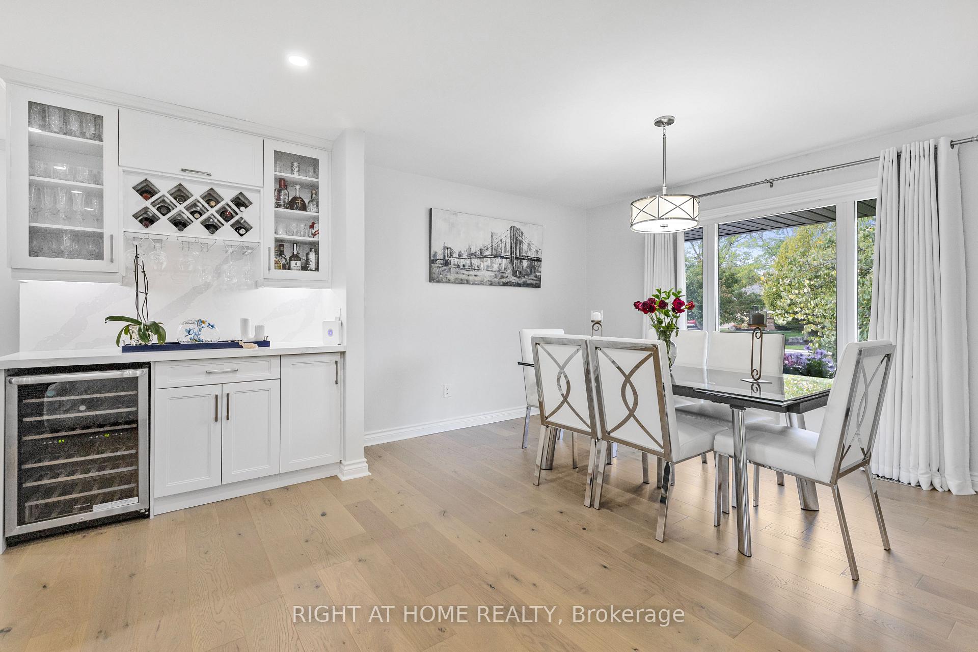 Photo 6 of 23 Riverview Boulevard, St. Catharines, Glendale/Glenridge — HOMEH