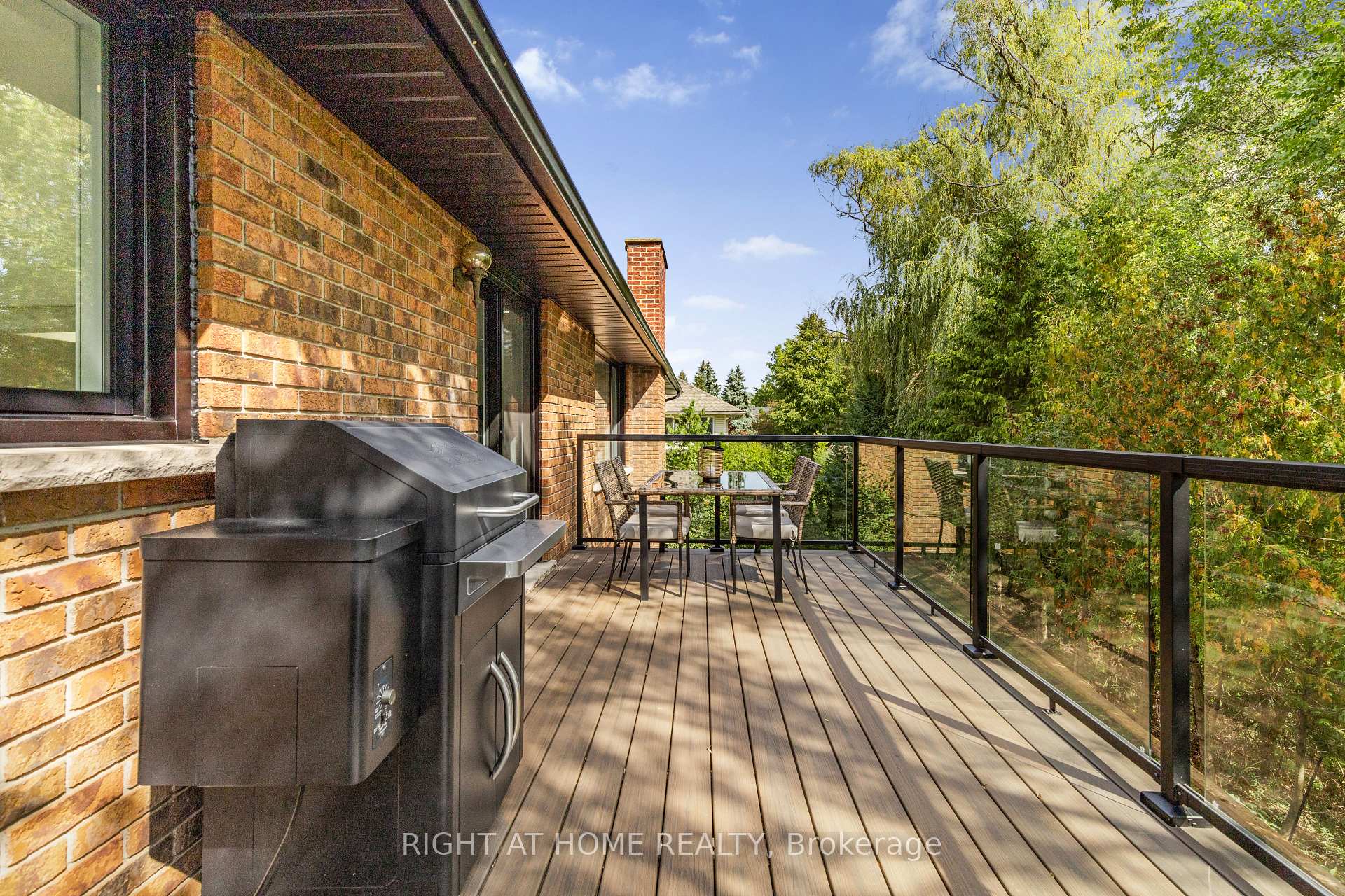Photo 25 of 23 Riverview Boulevard, St. Catharines, Glendale/Glenridge — HOMEH