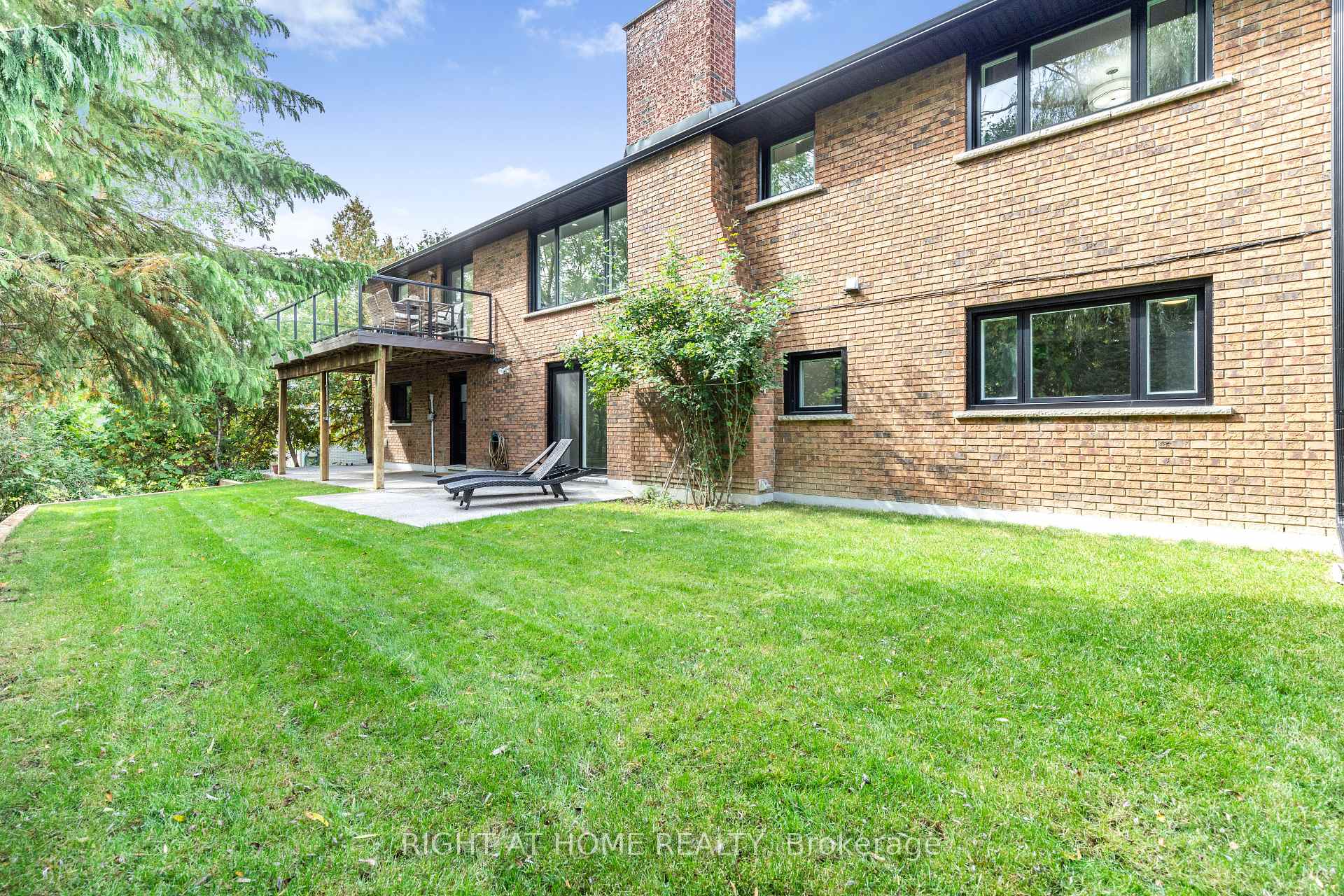 Photo 26 of 23 Riverview Boulevard, St. Catharines, Glendale/Glenridge — HOMEH