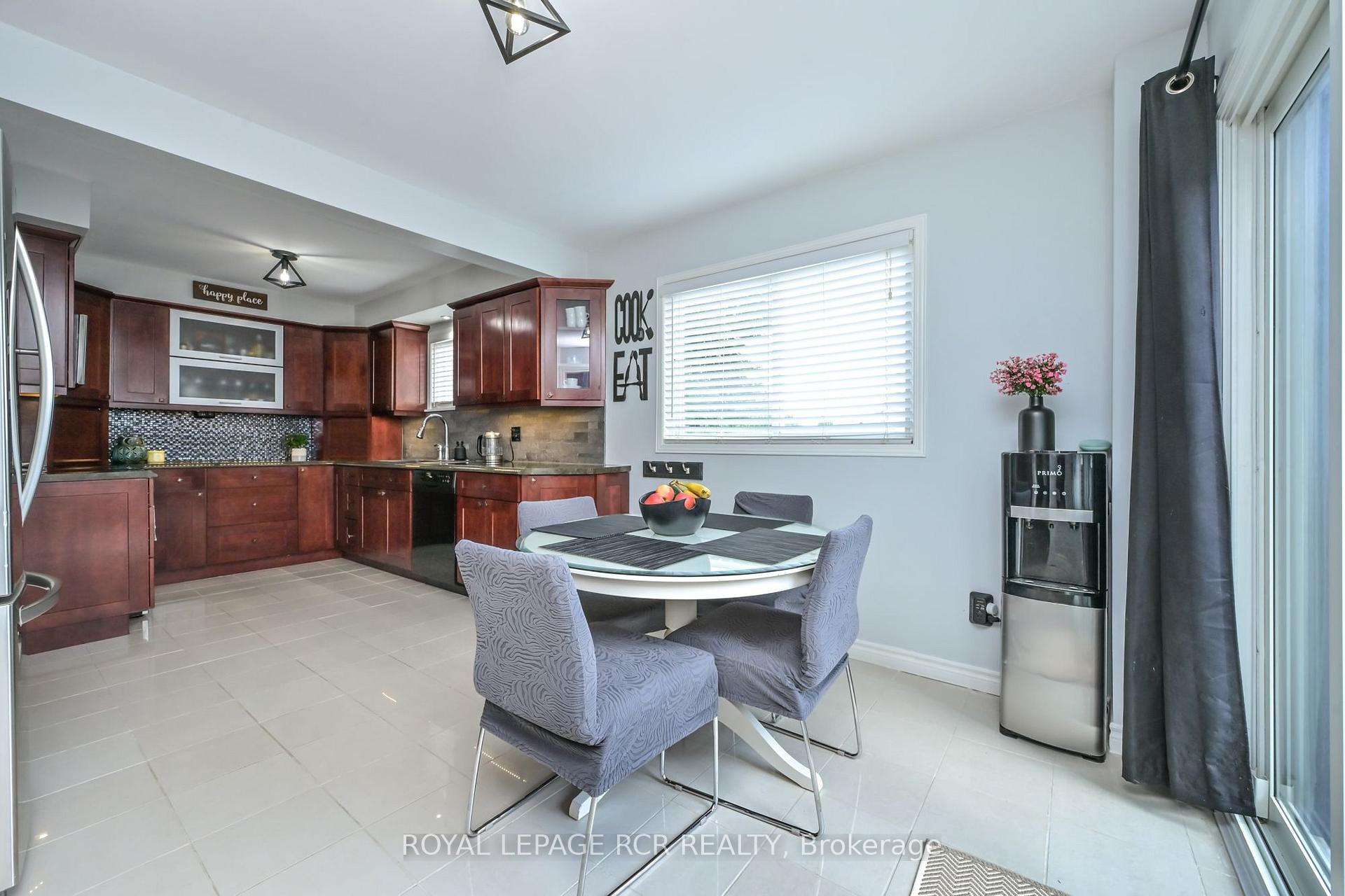 Photo 6 of 45 Fieldgate Drive, Orangeville — HOMEH