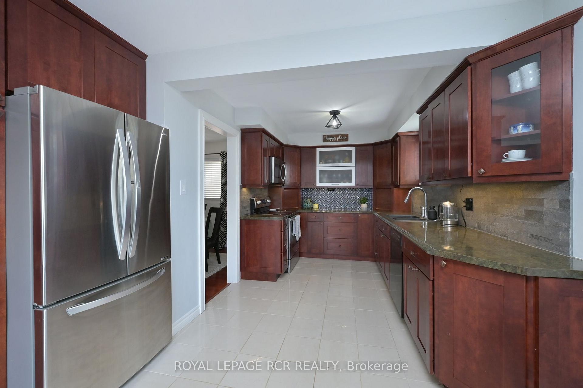 Photo 8 of 45 Fieldgate Drive, Orangeville — HOMEH