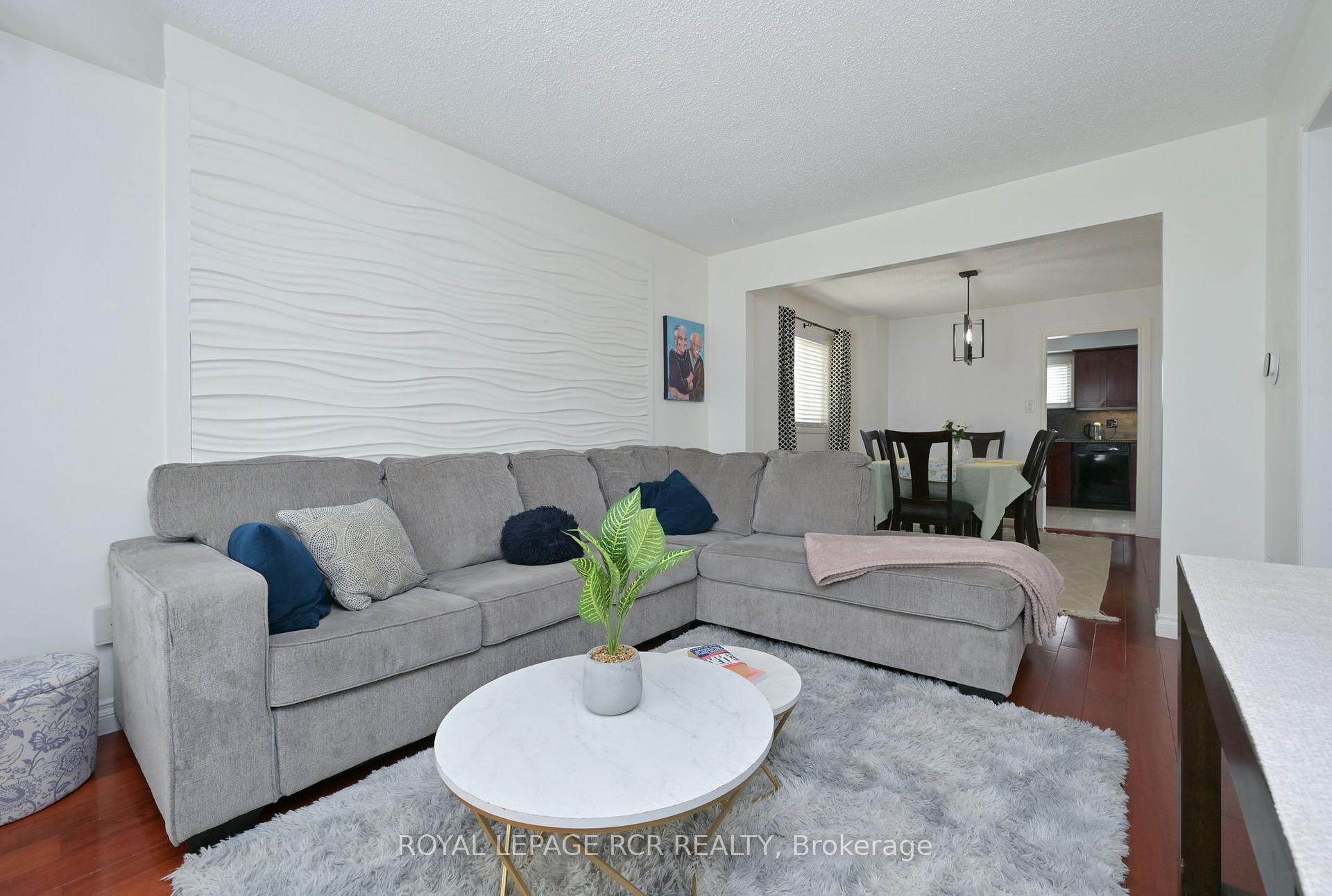 Photo 13 of 45 Fieldgate Drive, Orangeville — HOMEH