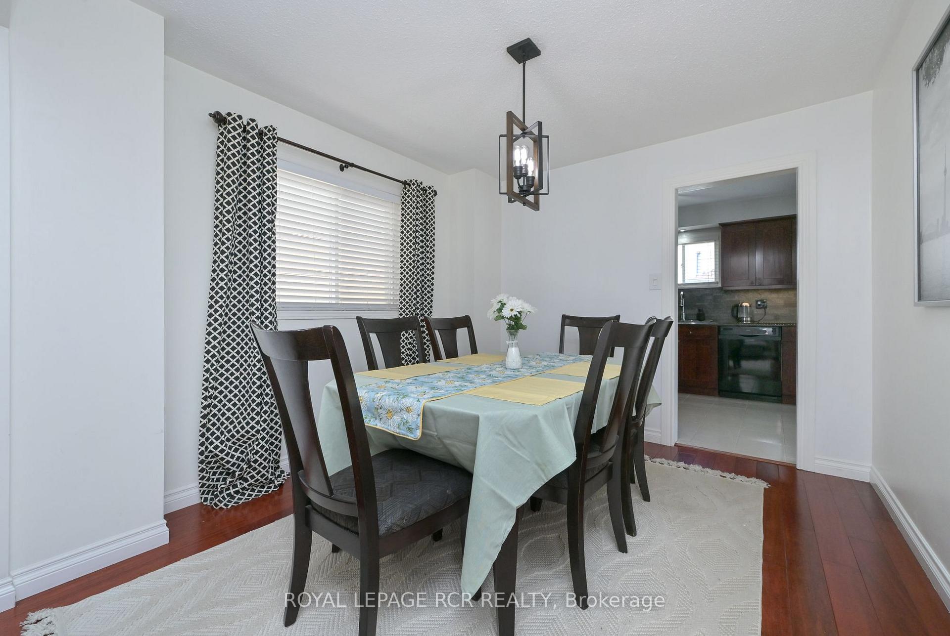 Photo 14 of 45 Fieldgate Drive, Orangeville — HOMEH