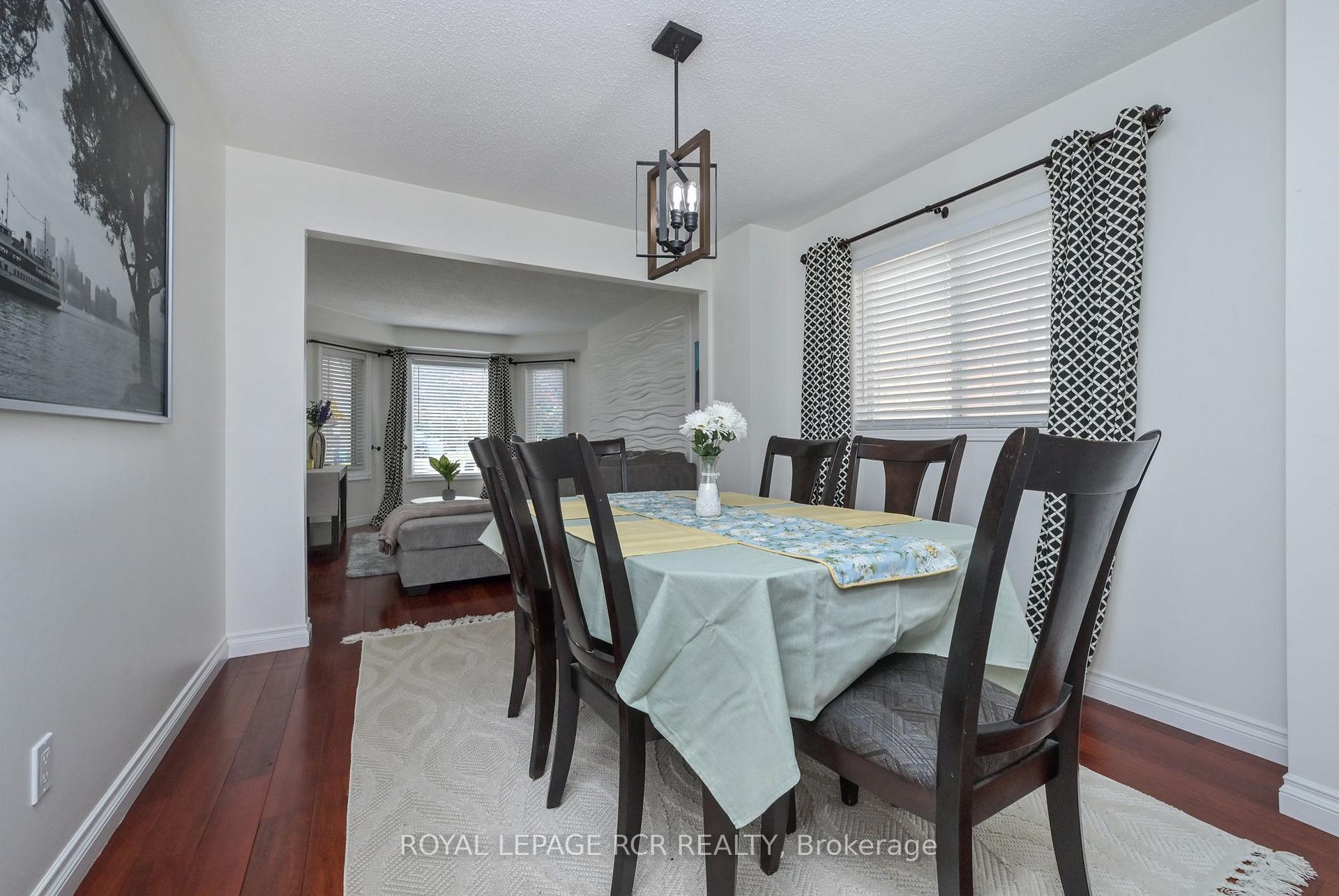 Photo 15 of 45 Fieldgate Drive, Orangeville — HOMEH