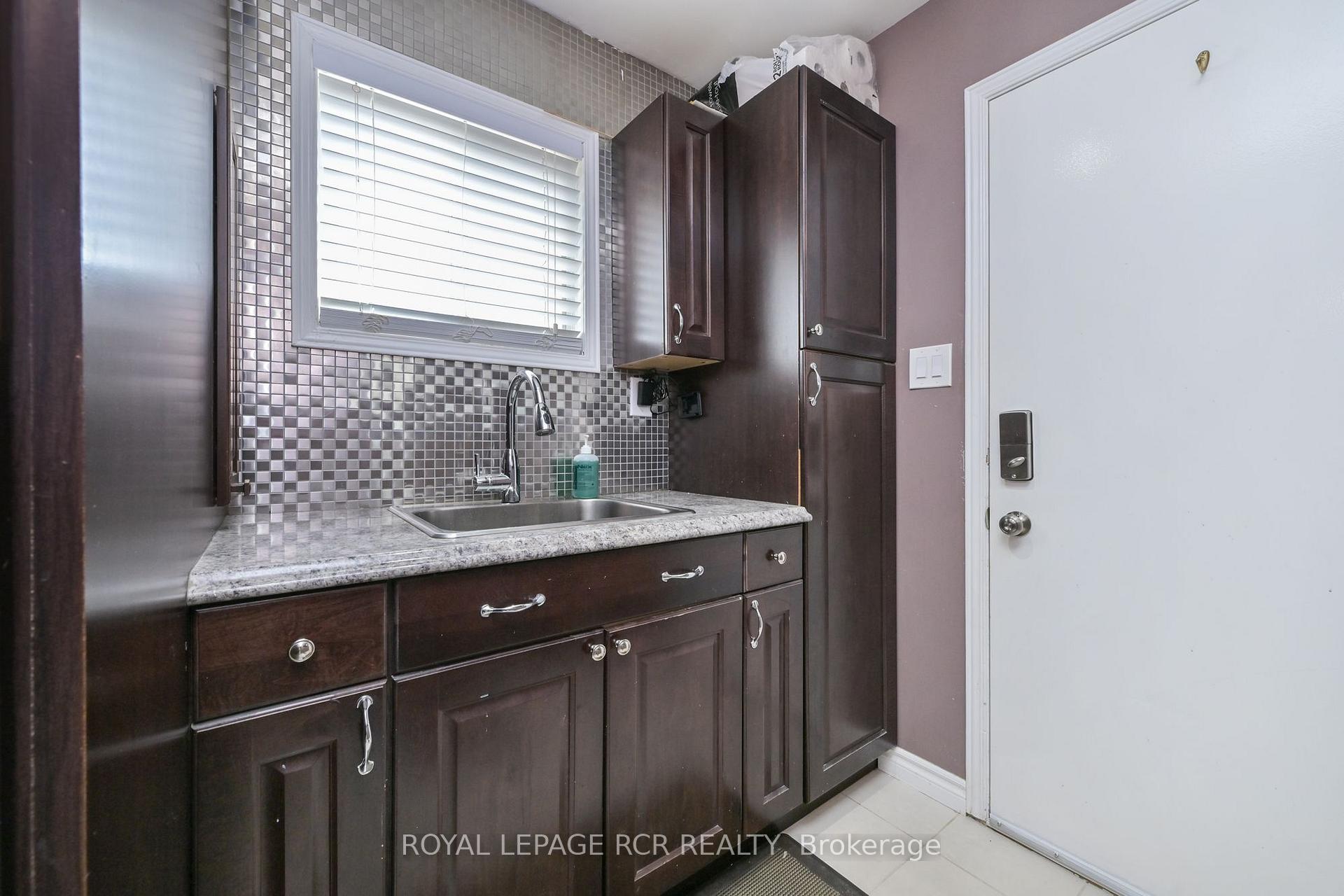 Photo 17 of 45 Fieldgate Drive, Orangeville — HOMEH