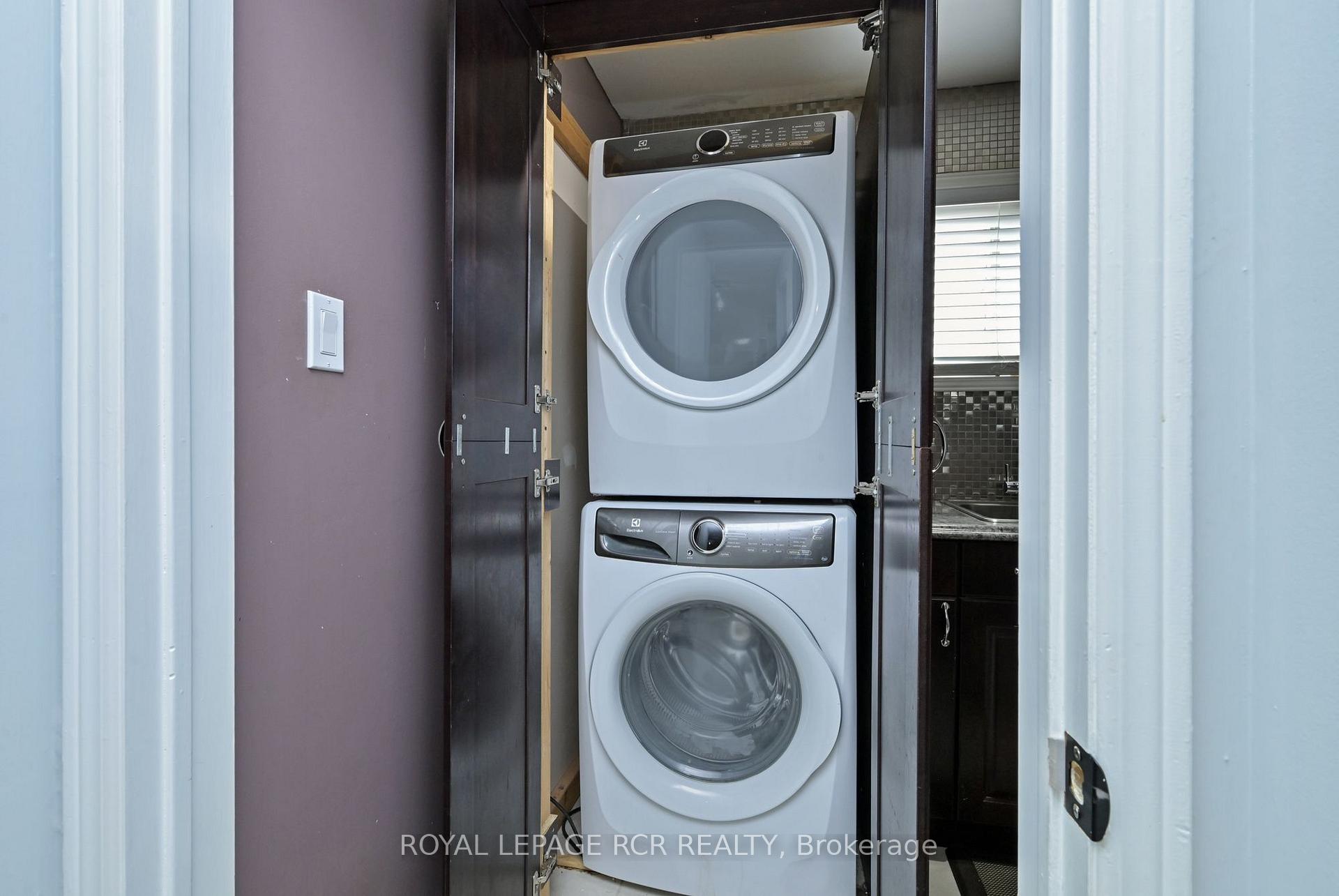 Photo 18 of 45 Fieldgate Drive, Orangeville — HOMEH