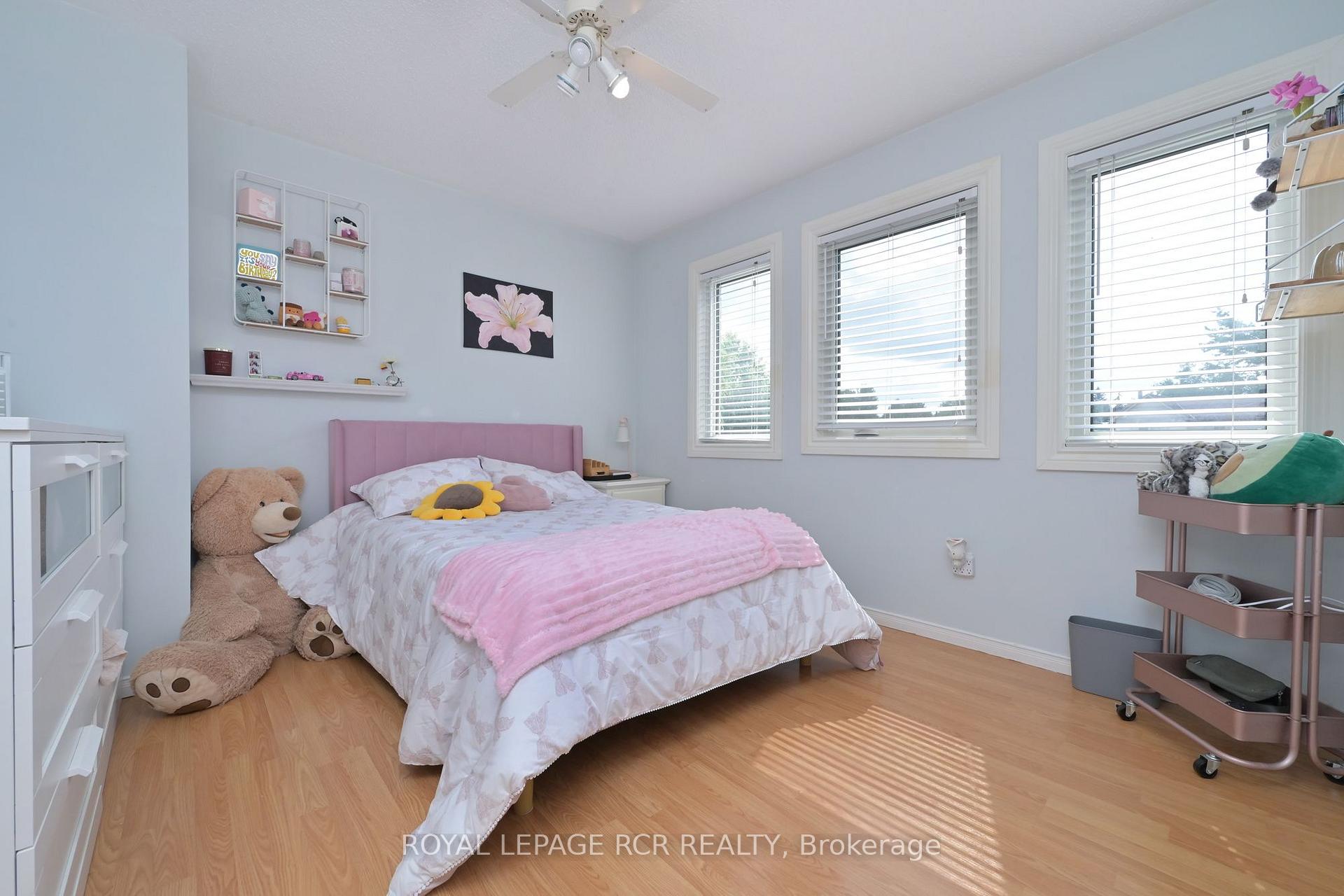Photo 26 of 45 Fieldgate Drive, Orangeville — HOMEH