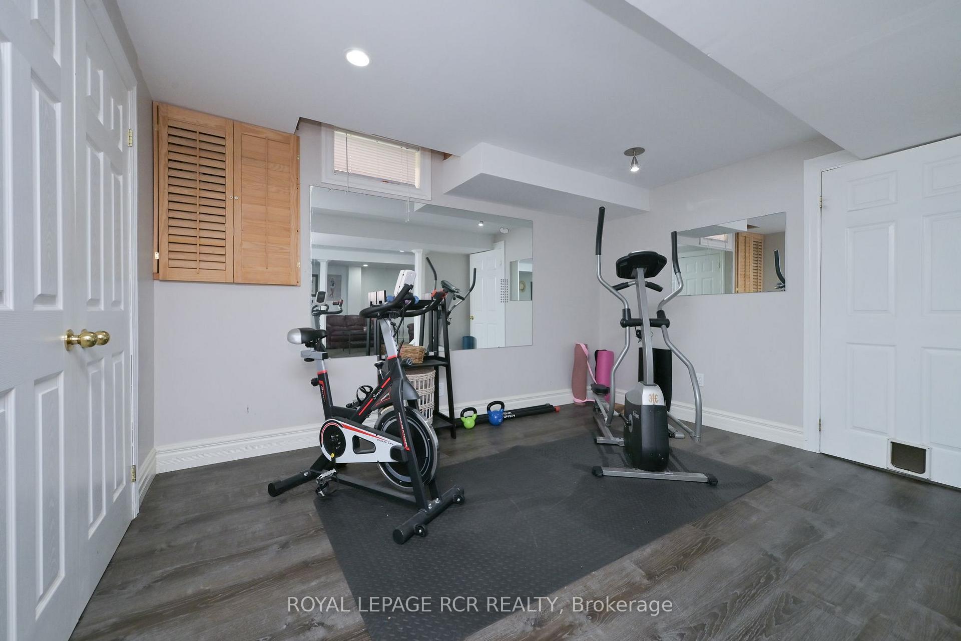 Photo 33 of 45 Fieldgate Drive, Orangeville — HOMEH