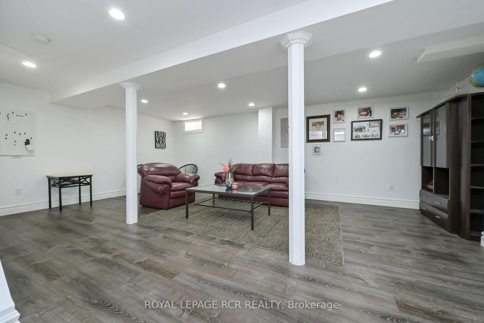Photo 35 of 45 Fieldgate Drive, Orangeville — HOMEH