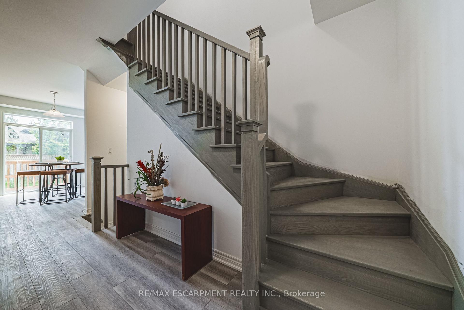 Photo 20 of 11 Davinci Boulevard, Hamilton, Carpenter — HOMEH