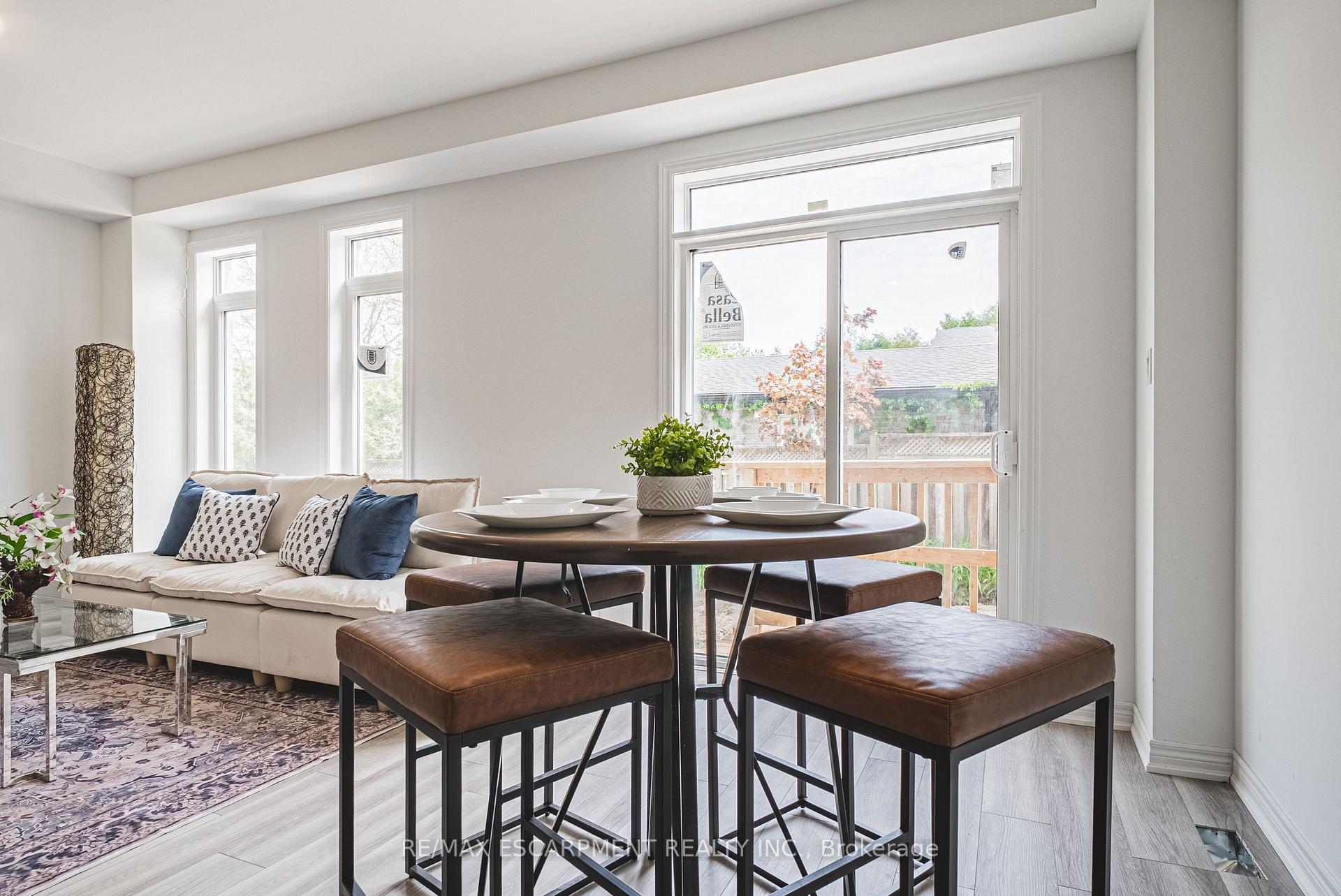 Photo 26 of 11 Davinci Boulevard, Hamilton, Carpenter — HOMEH
