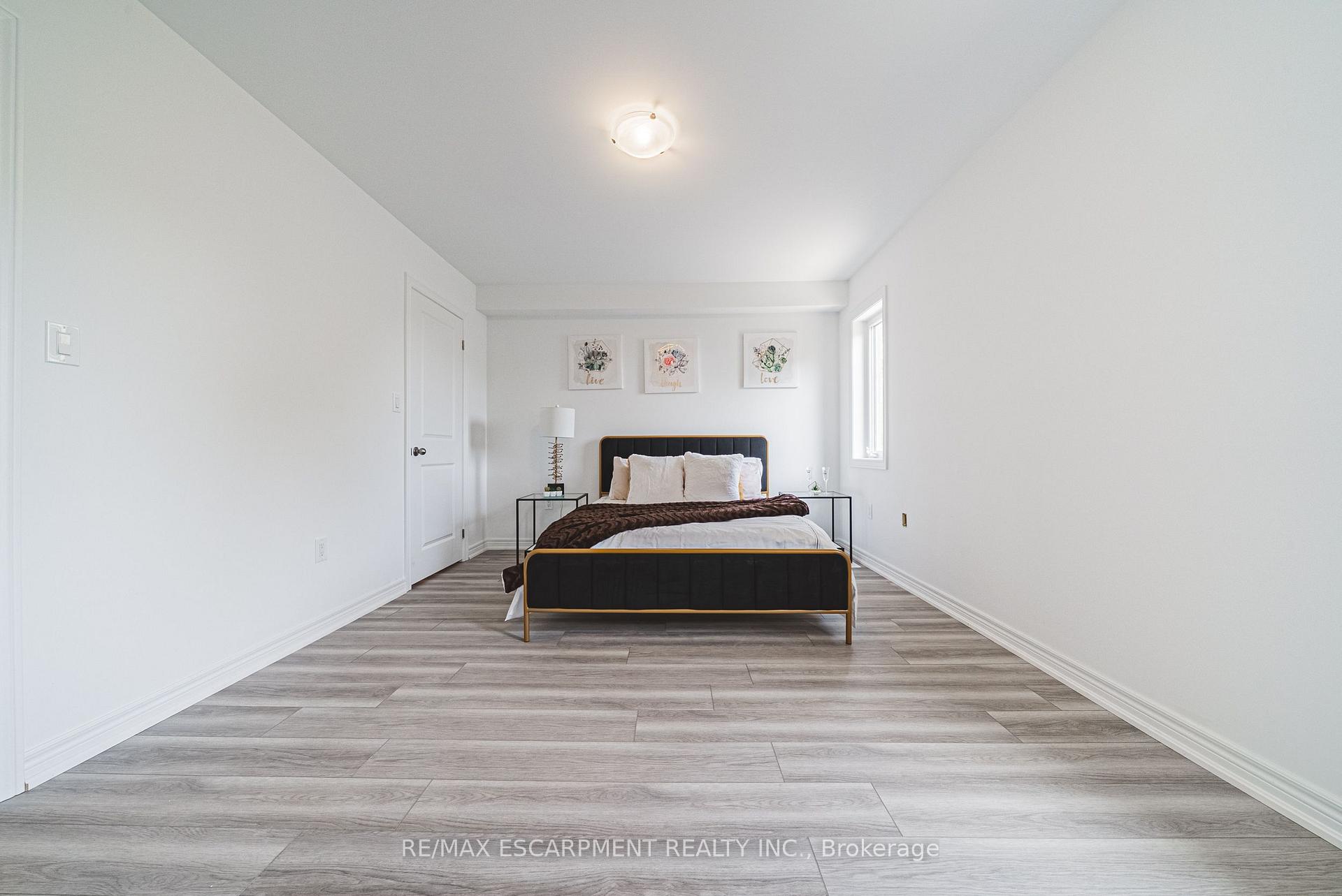 Photo 46 of 11 Davinci Boulevard, Hamilton, Carpenter — HOMEH
