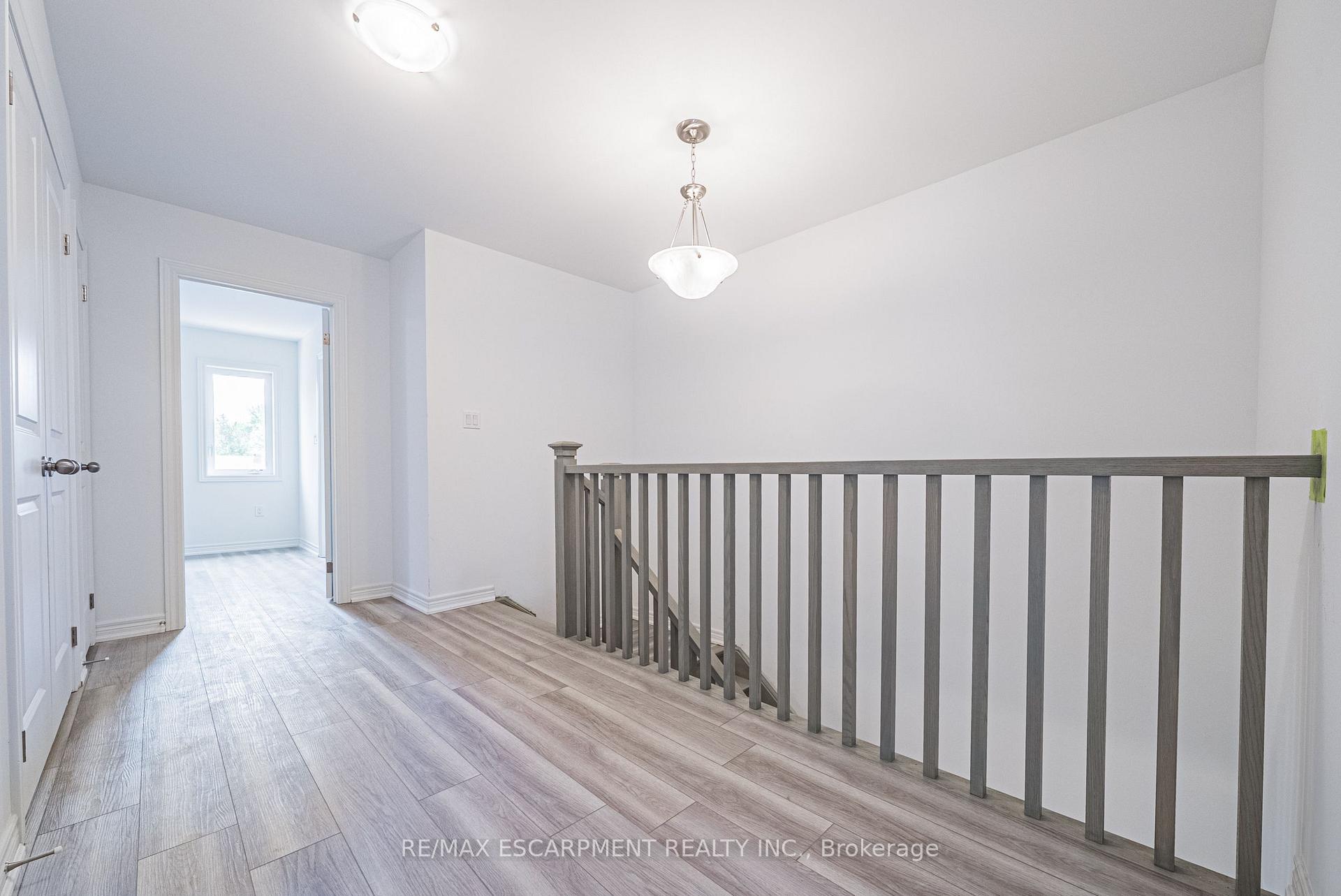 Photo 58 of 11 Davinci Boulevard, Hamilton, Carpenter — HOMEH