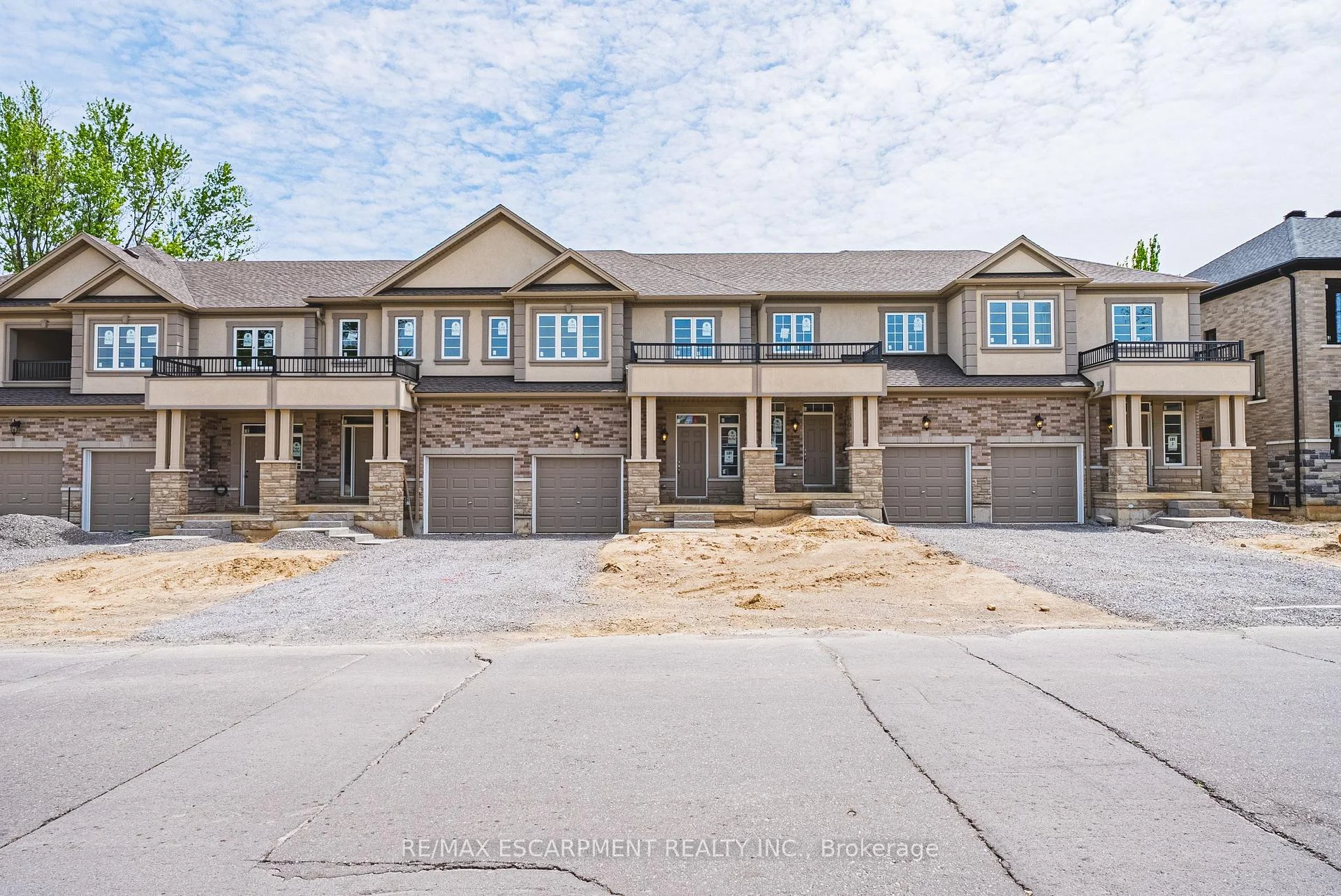 Photo 6 of 11 Davinci Boulevard, Hamilton, Carpenter — HOMEH
