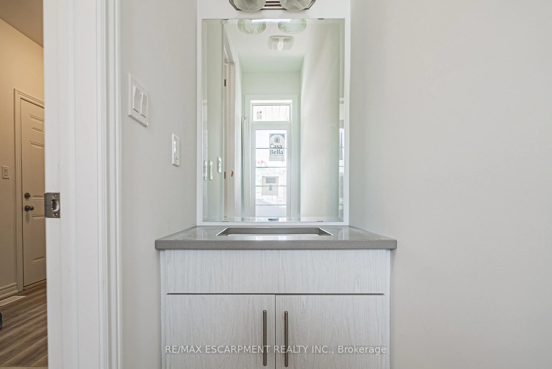 Photo 15 of 11 Davinci Boulevard, Hamilton, Carpenter — HOMEH