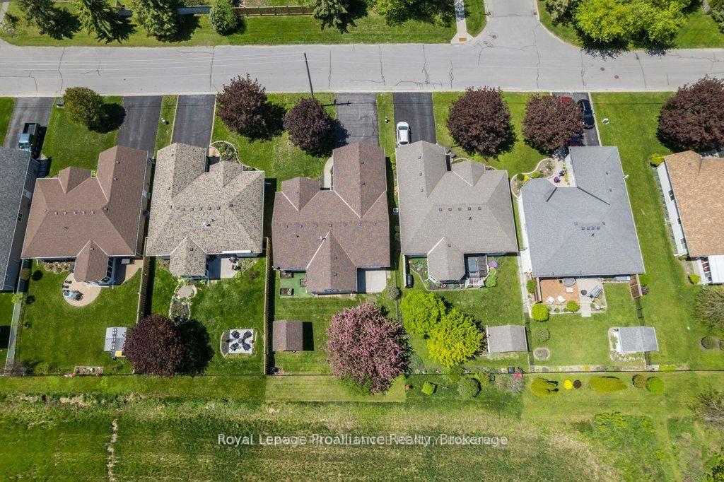 Photo 10 of 51 Applewood Drive, Brighton — HOMEH