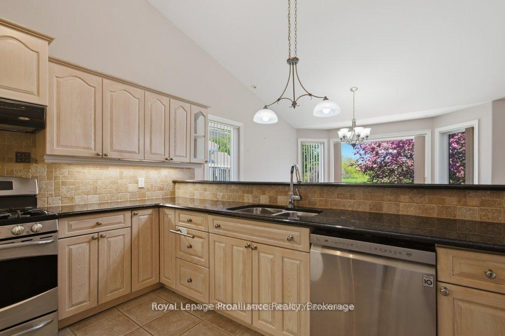 Photo 17 of 51 Applewood Drive, Brighton — HOMEH