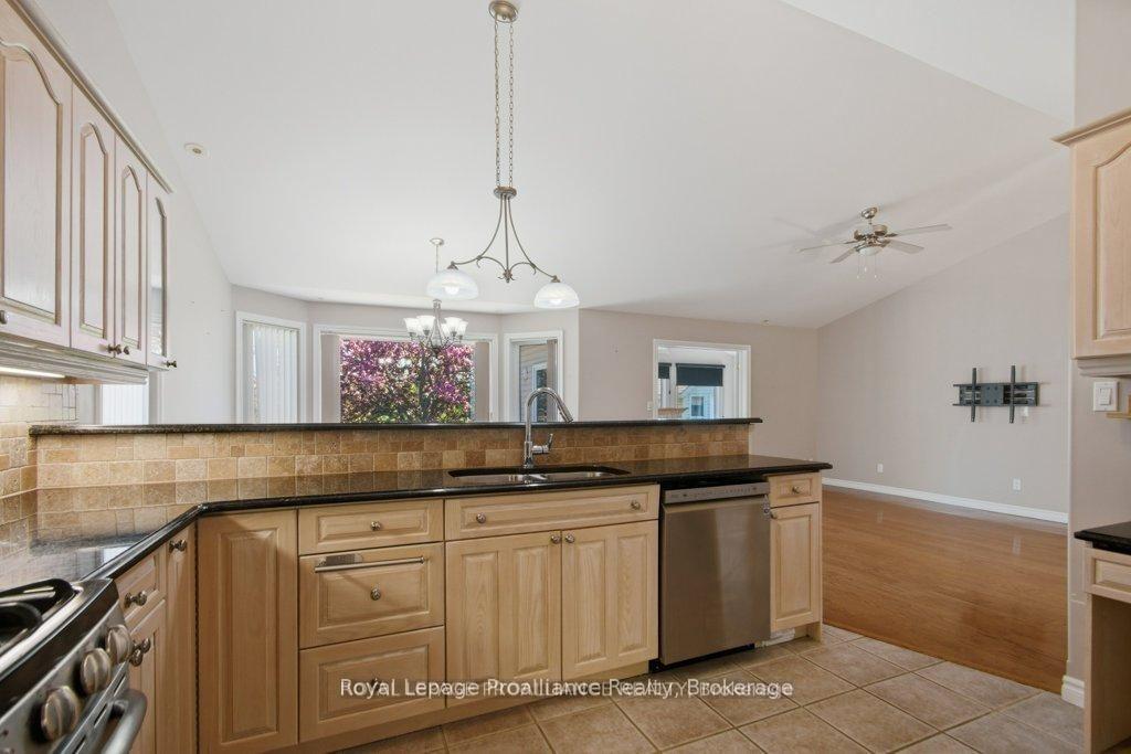 Photo 20 of 51 Applewood Drive, Brighton — HOMEH