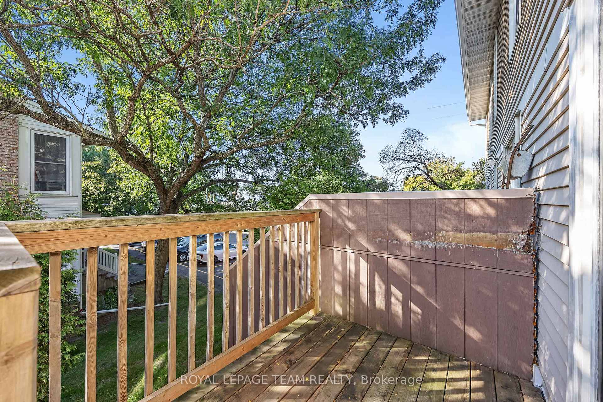 Photo 34 of Unit D, 284 Dalehurst Drive, Ottawa, Tanglewood — HOMEH