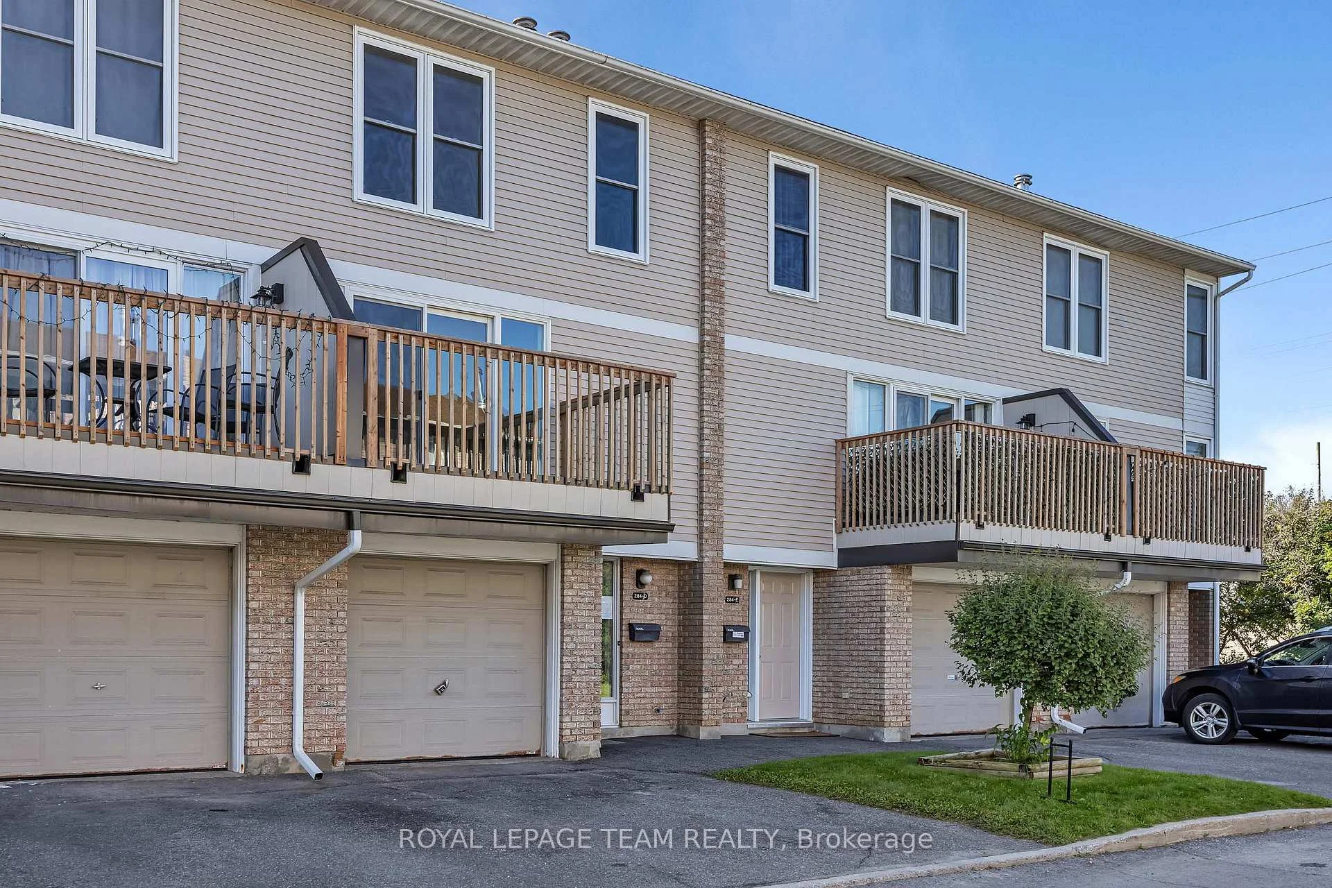 Photo 40 of Unit D, 284 Dalehurst Drive, Ottawa, Tanglewood — HOMEH