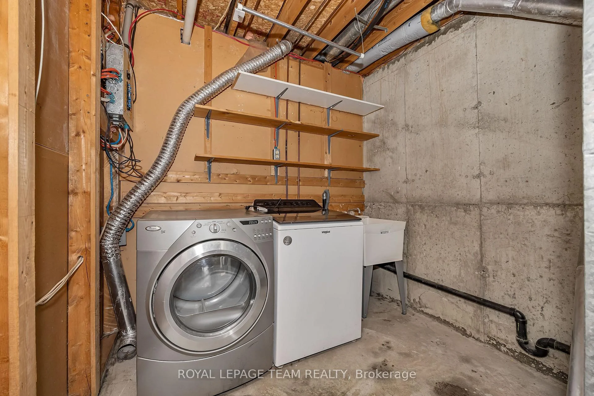 Photo 41 of Unit D, 284 Dalehurst Drive, Ottawa, Tanglewood — HOMEH