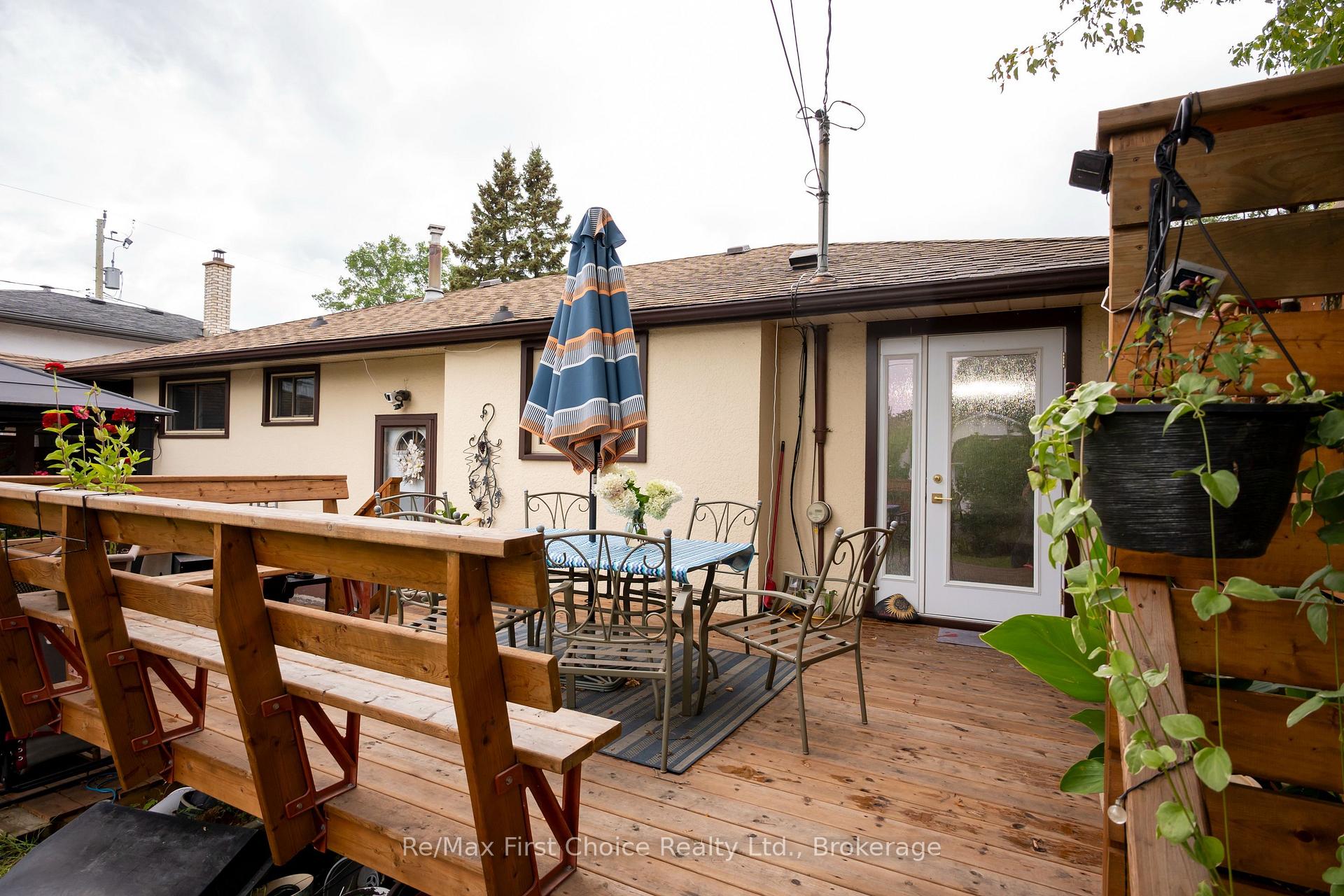 Photo 7 of 159 Hogarth Street, Thunder Bay, Grandview — HOMEH