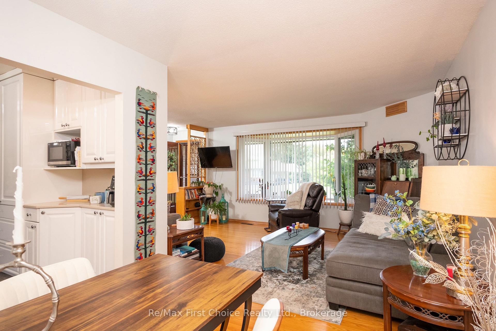 Photo 19 of 159 Hogarth Street, Thunder Bay, Grandview — HOMEH