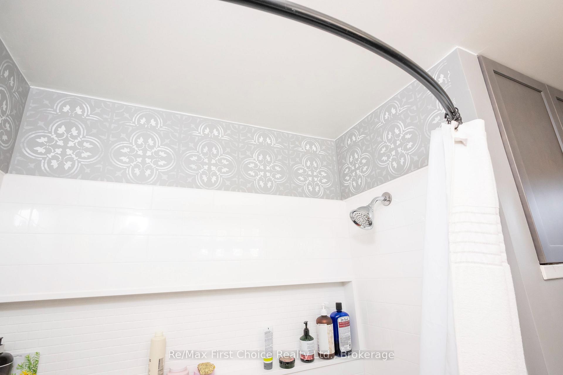 Photo 46 of 159 Hogarth Street, Thunder Bay, Grandview — HOMEH