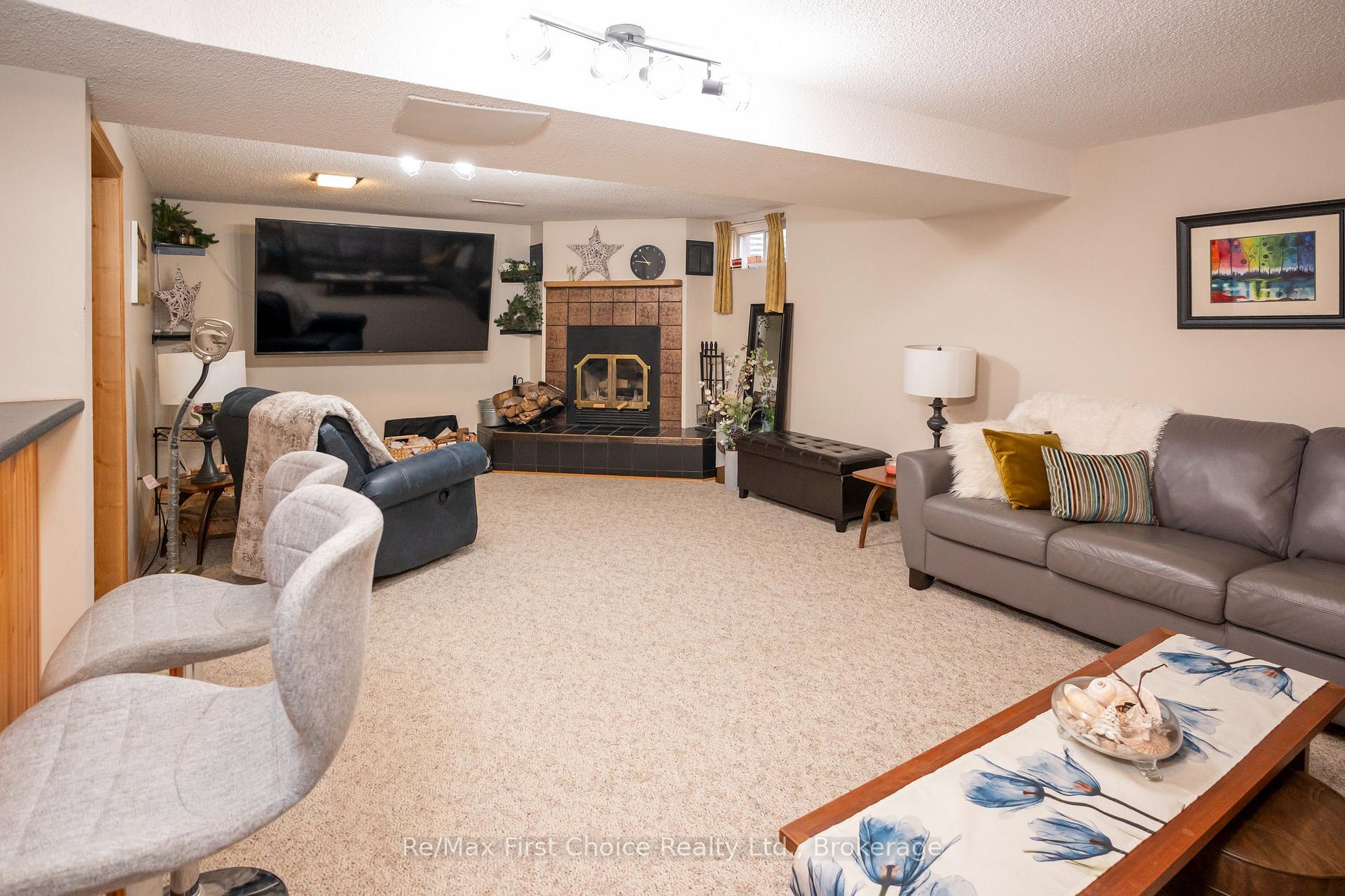 Photo 66 of 159 Hogarth Street, Thunder Bay, Grandview — HOMEH