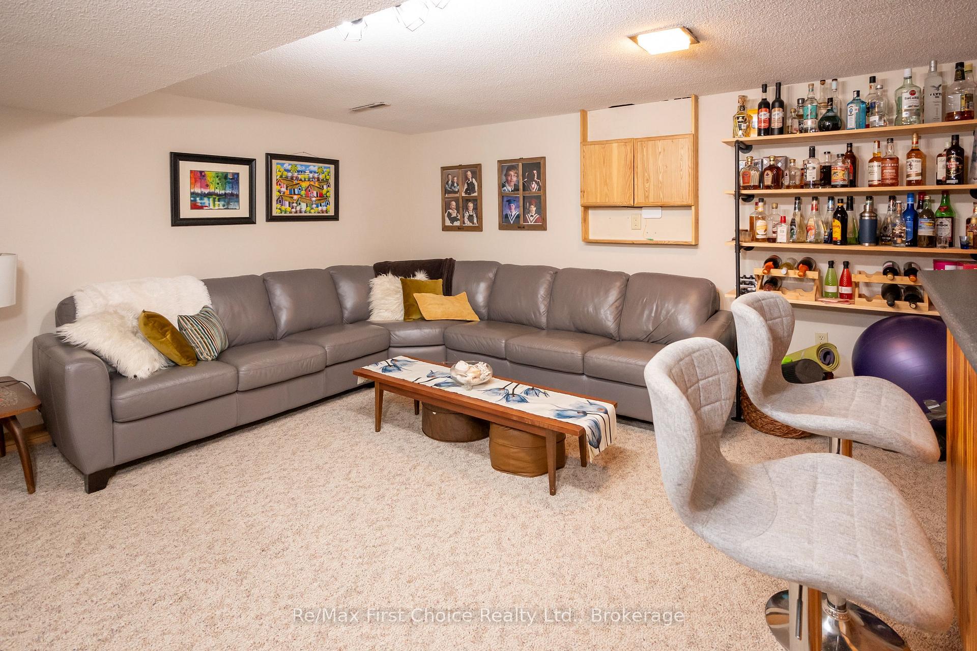 Photo 69 of 159 Hogarth Street, Thunder Bay, Grandview — HOMEH