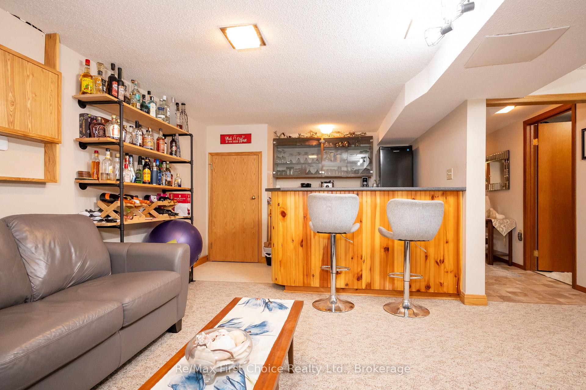Photo 72 of 159 Hogarth Street, Thunder Bay, Grandview — HOMEH