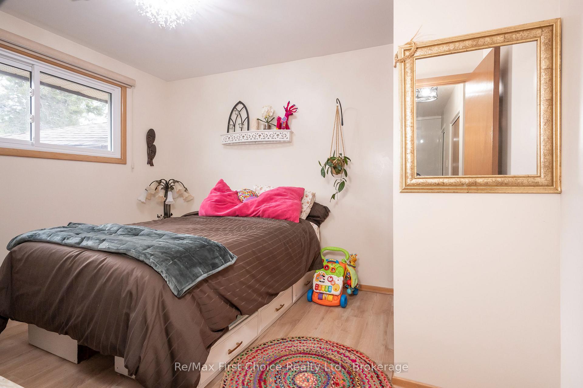 Photo 75 of 159 Hogarth Street, Thunder Bay, Grandview — HOMEH