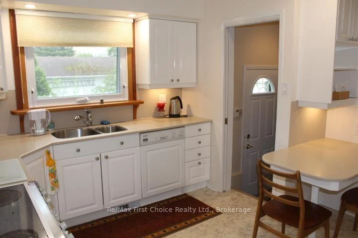 Photo 8 of 159 Hogarth Street, Thunder Bay, Grandview — HOMEH