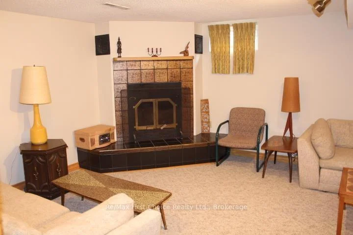 Photo 43 of 159 Hogarth Street, Thunder Bay, Grandview — HOMEH