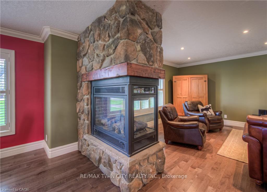 Photo 11 of 145 Riverbank Drive, Cambridge, Preston Heights — HOMEH