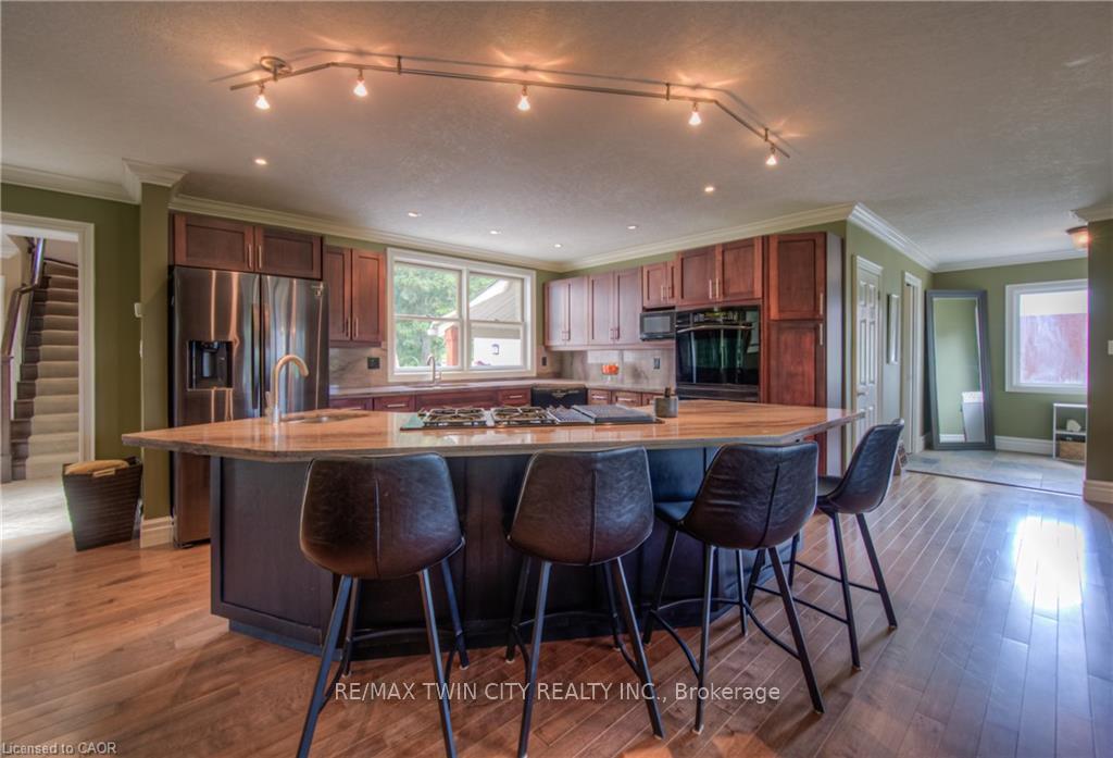 Photo 13 of 145 Riverbank Drive, Cambridge, Preston Heights — HOMEH